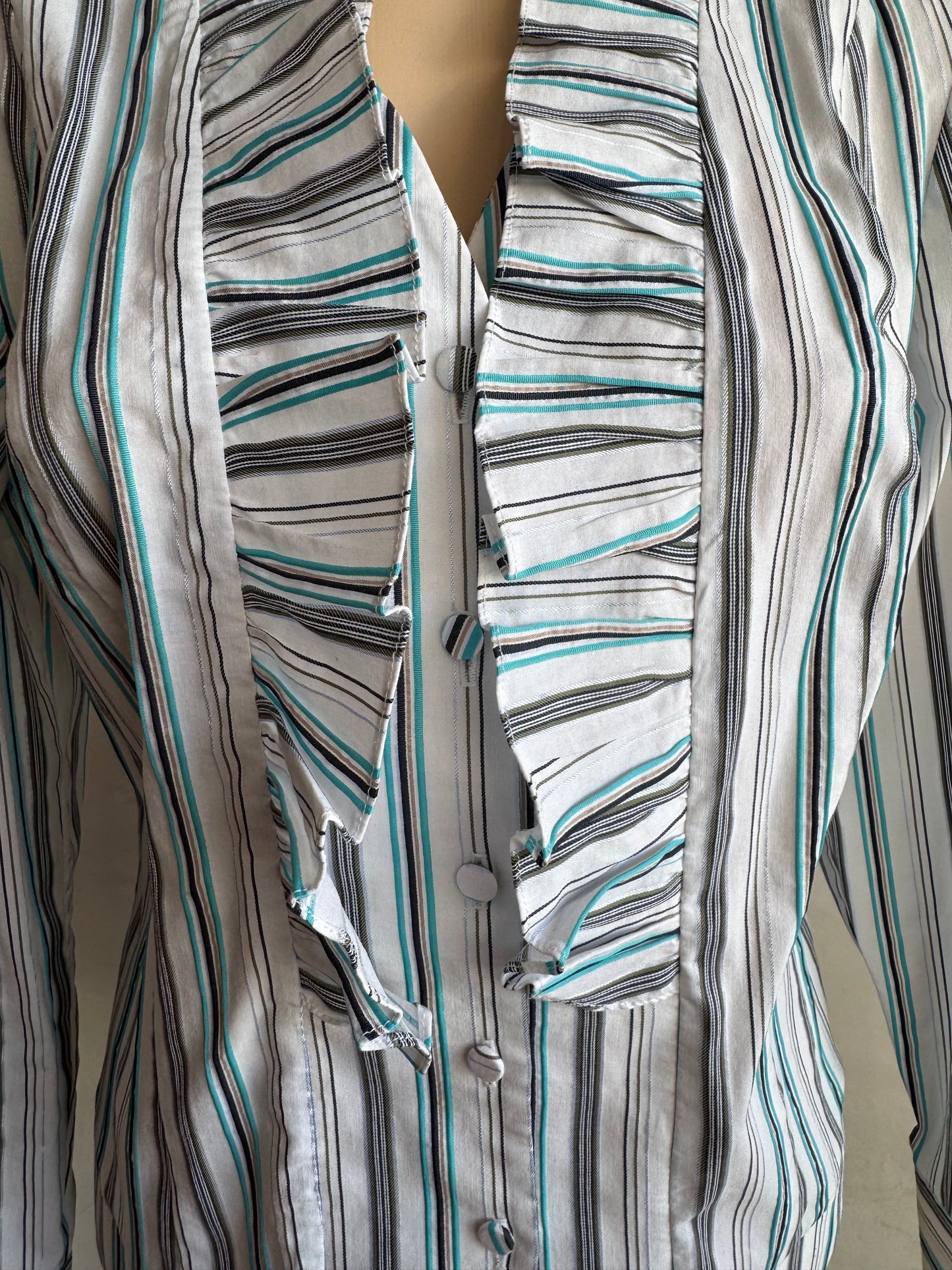 Anthea Crawford blue striped shirt - Size 10