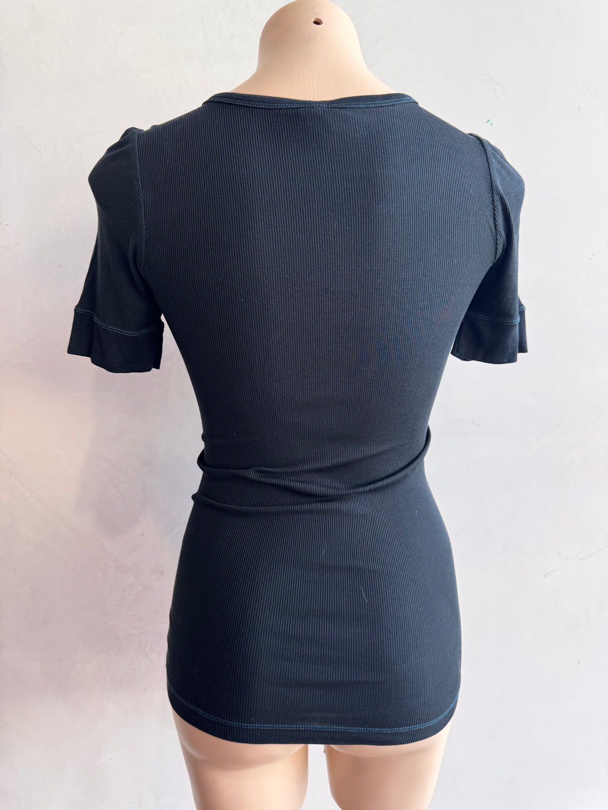 Vintage Scanlan & Theodore black silk top with blue stitching - size M/L