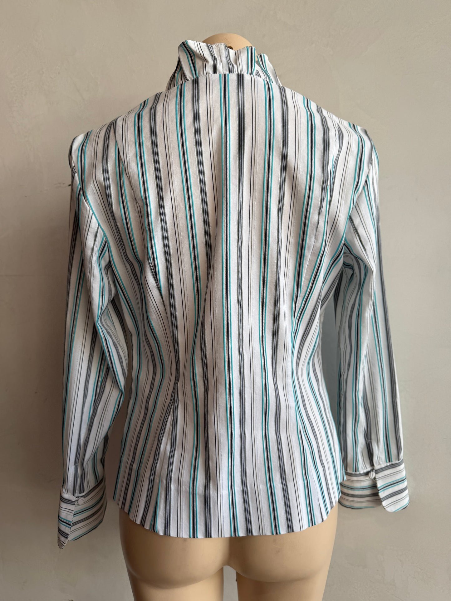 Anthea Crawford blue striped shirt - Size 10