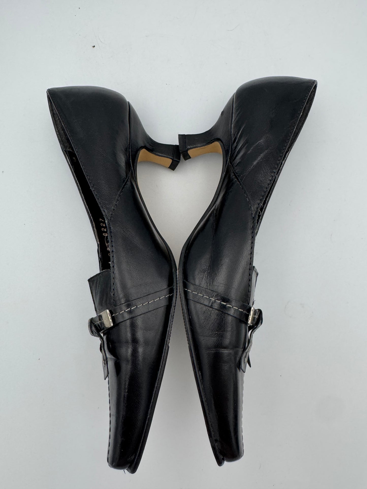 Vintage Easy Steps Black Pumps - size 7