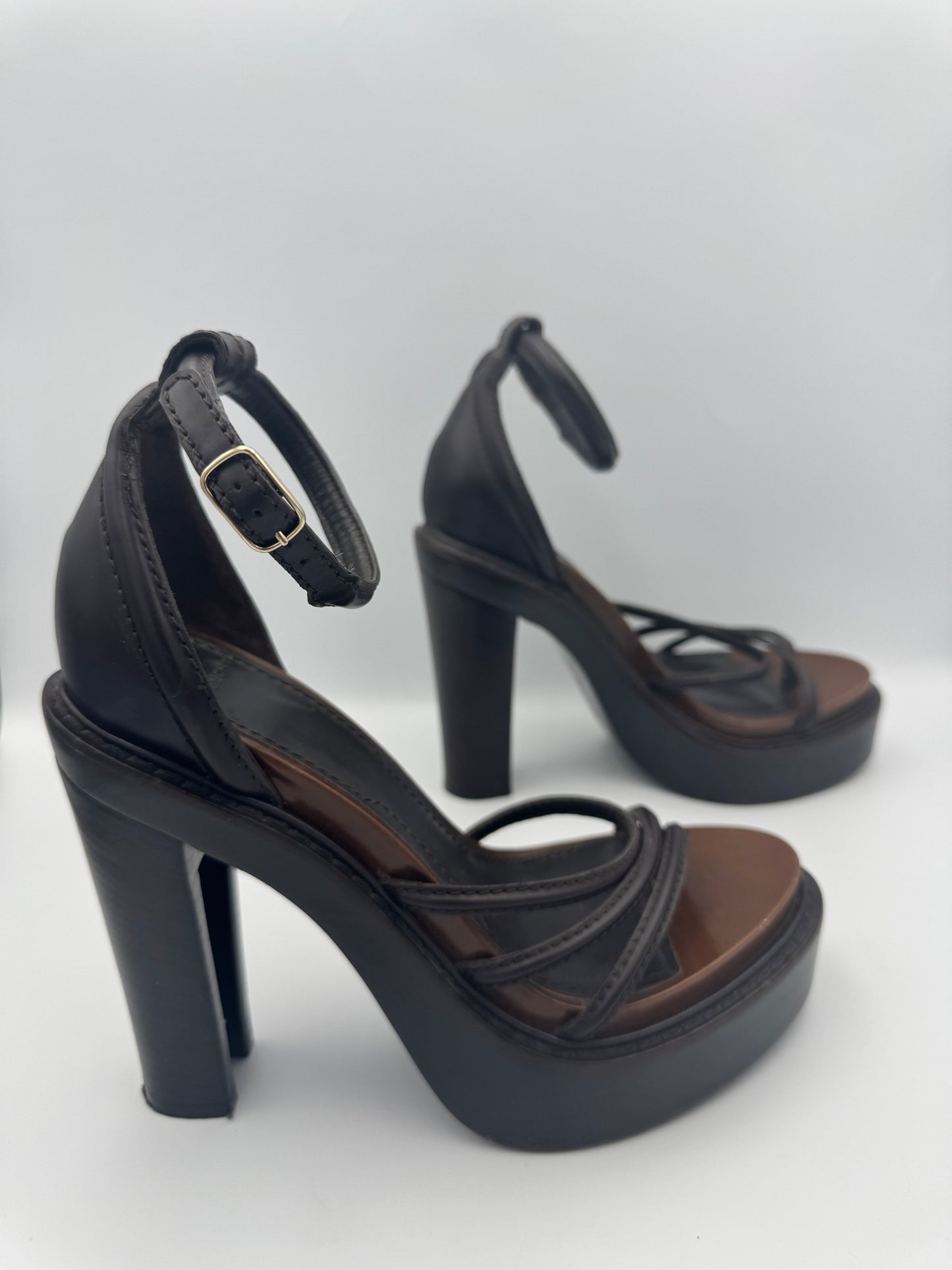 GIVENCHY SANDALS size 40