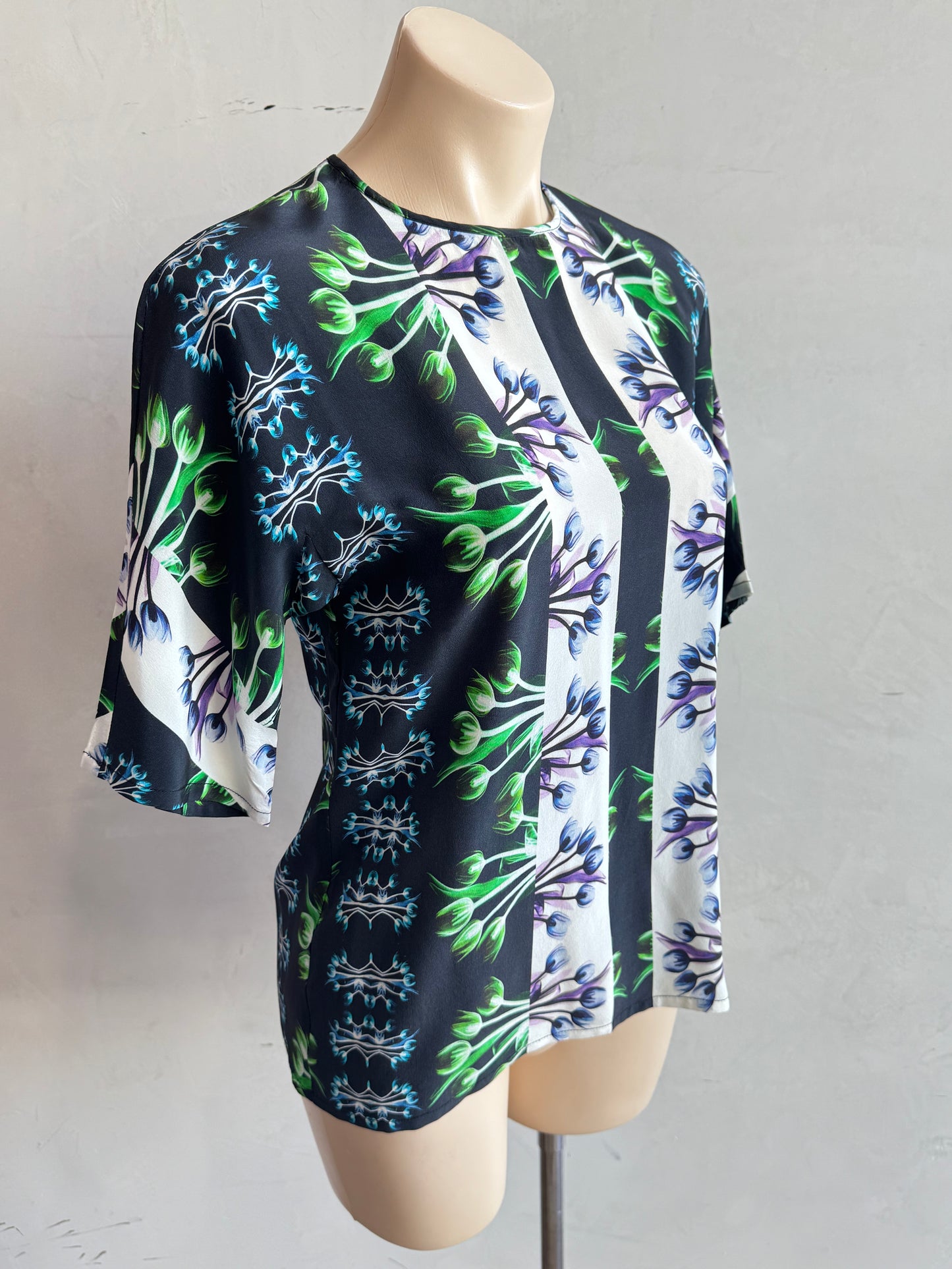 Lisa Ho Silk Print Blouse - size 10
