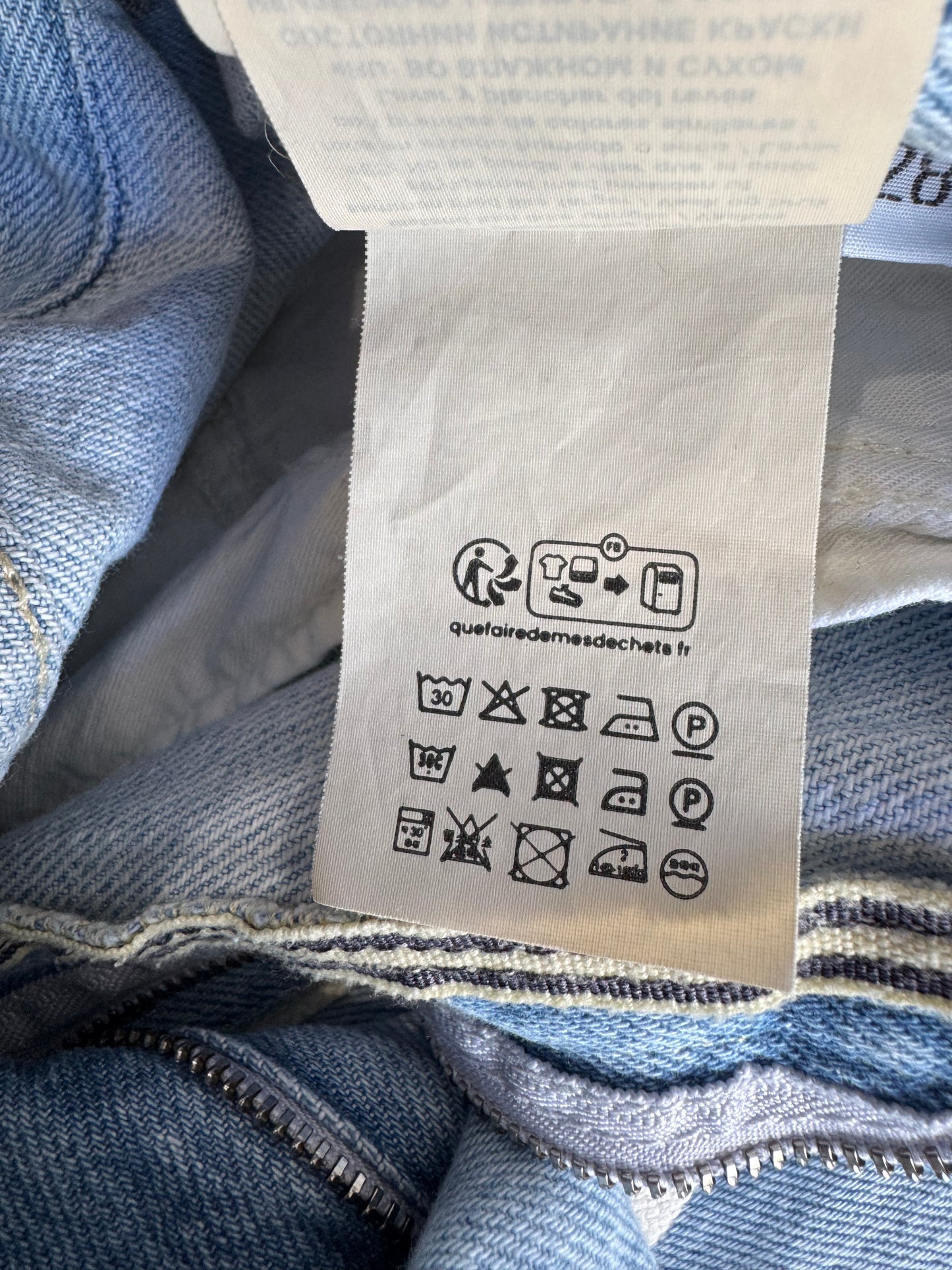 Closed Blue jeans (Shortened) - size 28