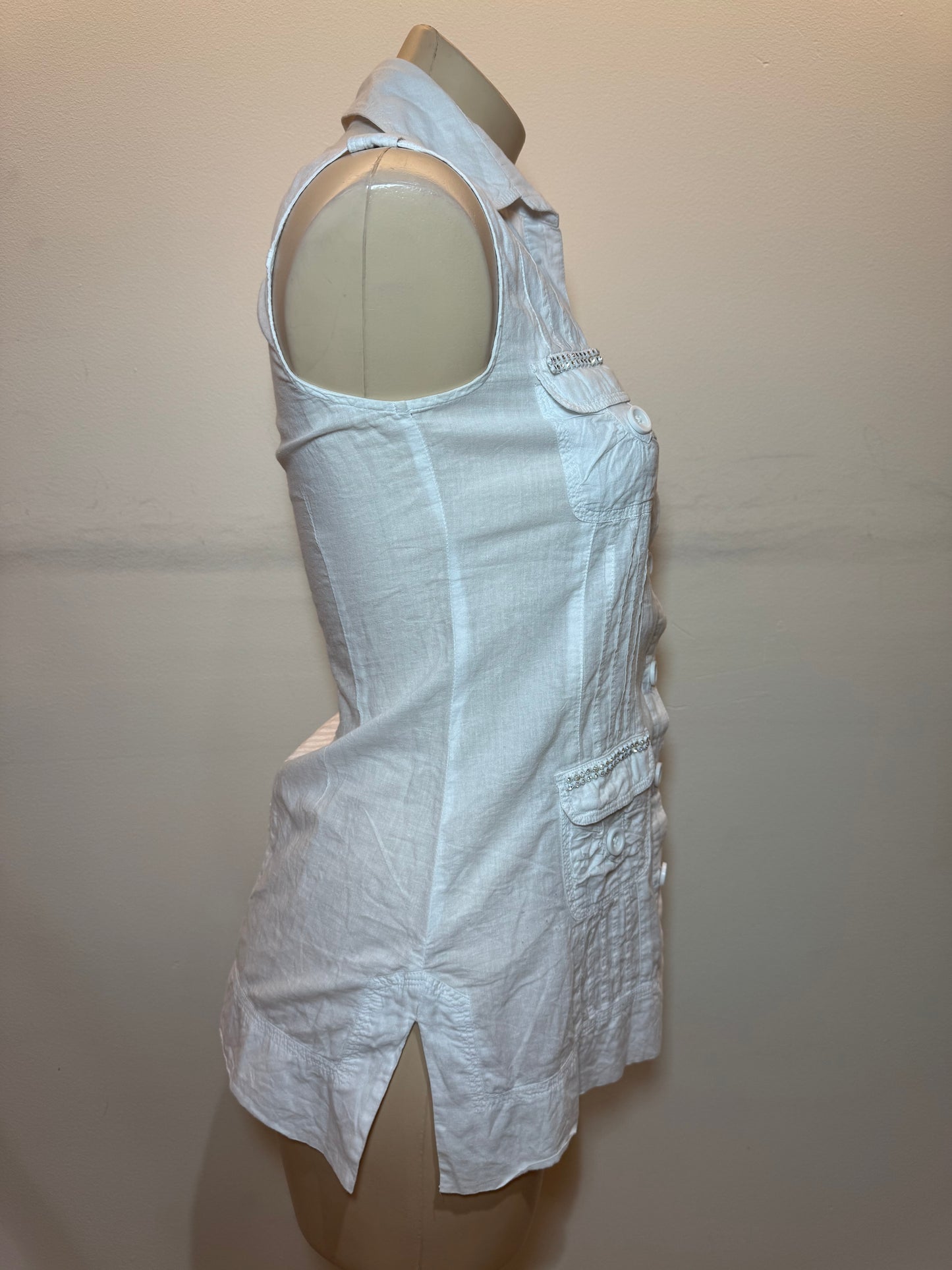 Link White Sleeveless Top - size XS