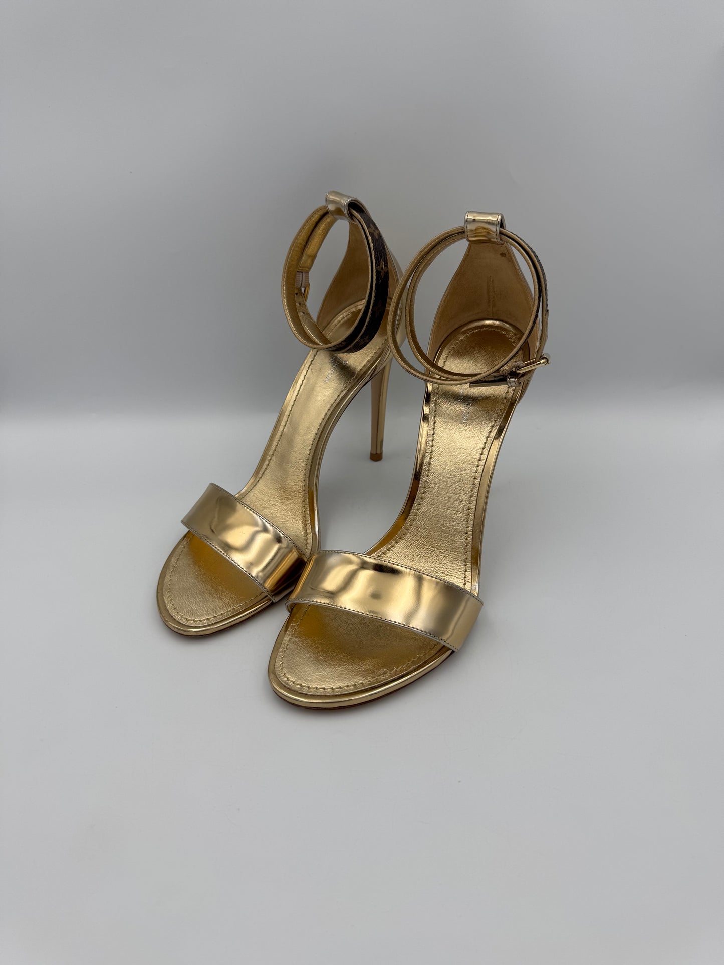 LOUIS VUITTON Gold Strappy Heels 38.5