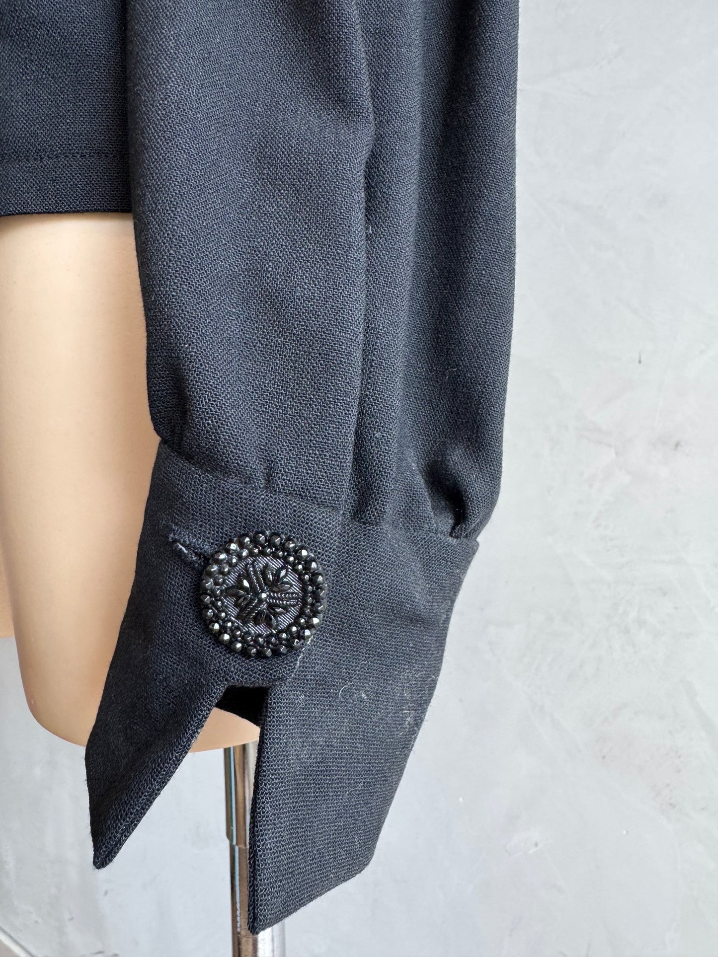 Vintage black shirt -size M