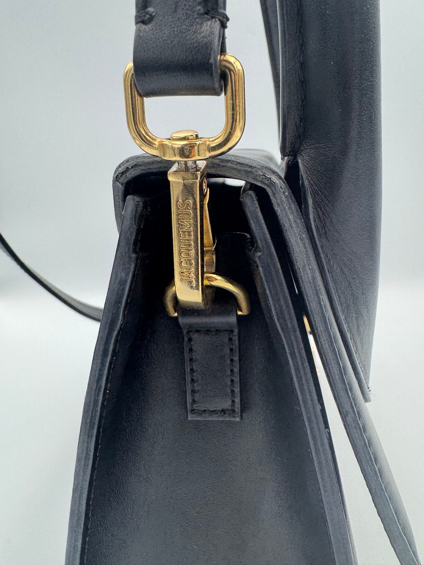 JACQUEMUS Le Grand Chiquito