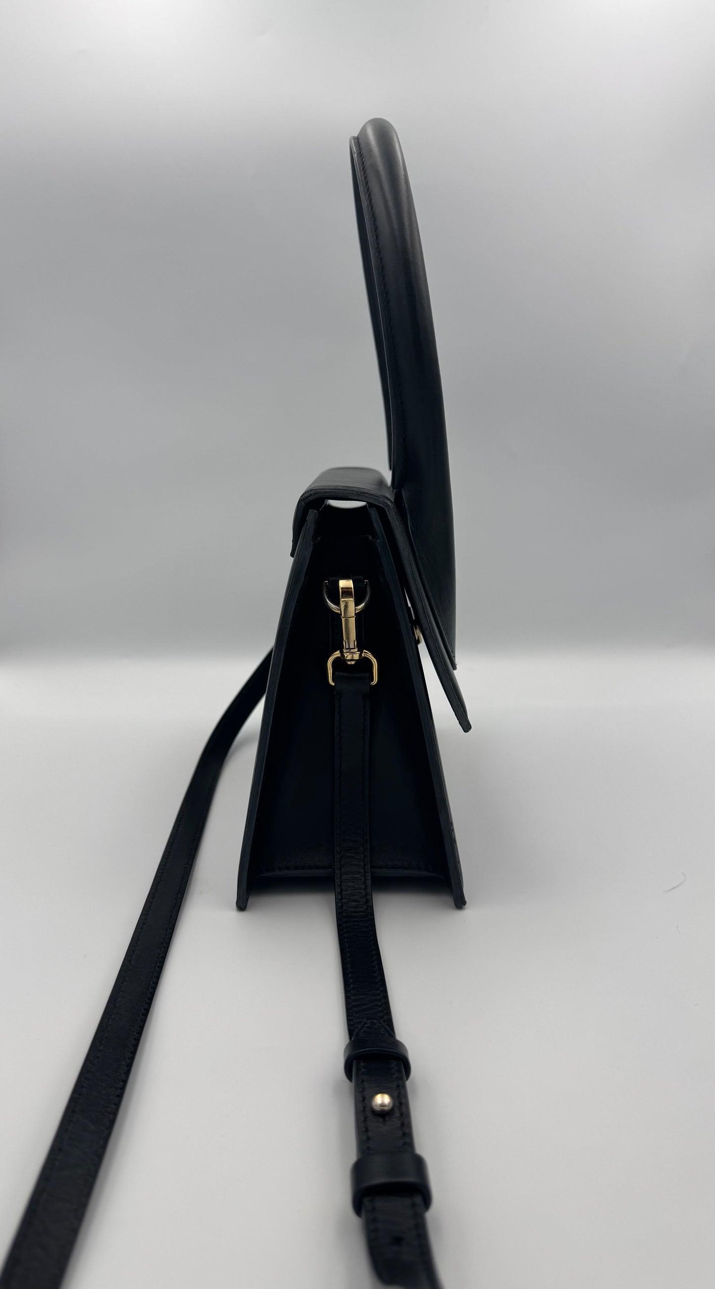 JACQUEMUS Le Grand Chiquito