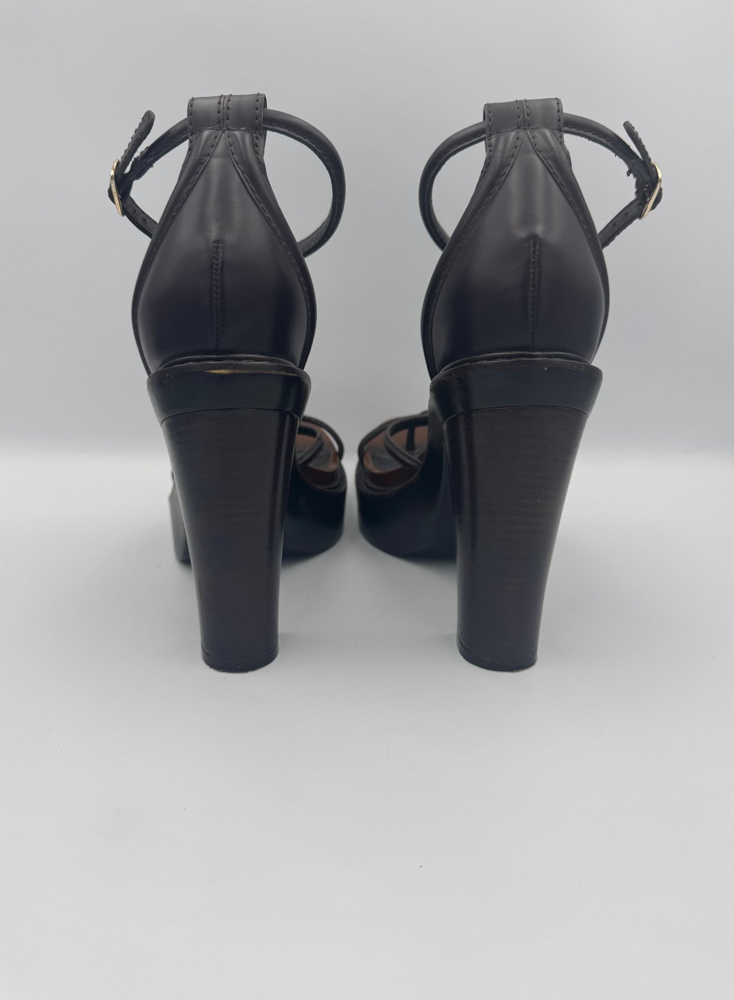 GIVENCHY SANDALS size 40