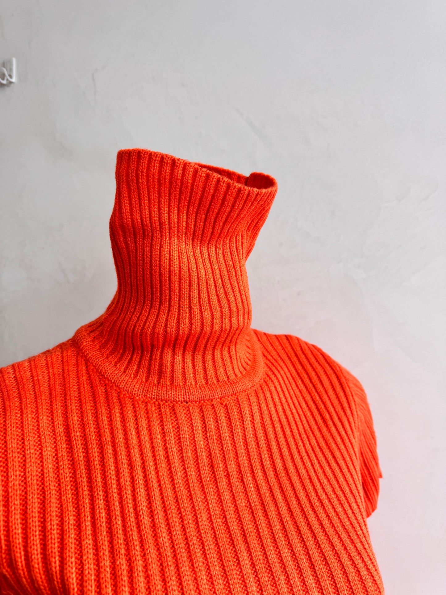 Suji Kim Orange Knit Top size S