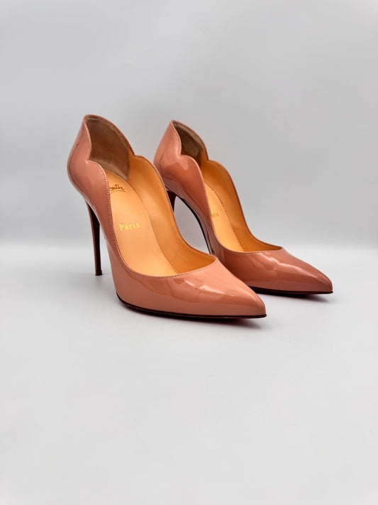 CHRISTIAN LOUBOUTIN Nude Patent Heels Size 37.5