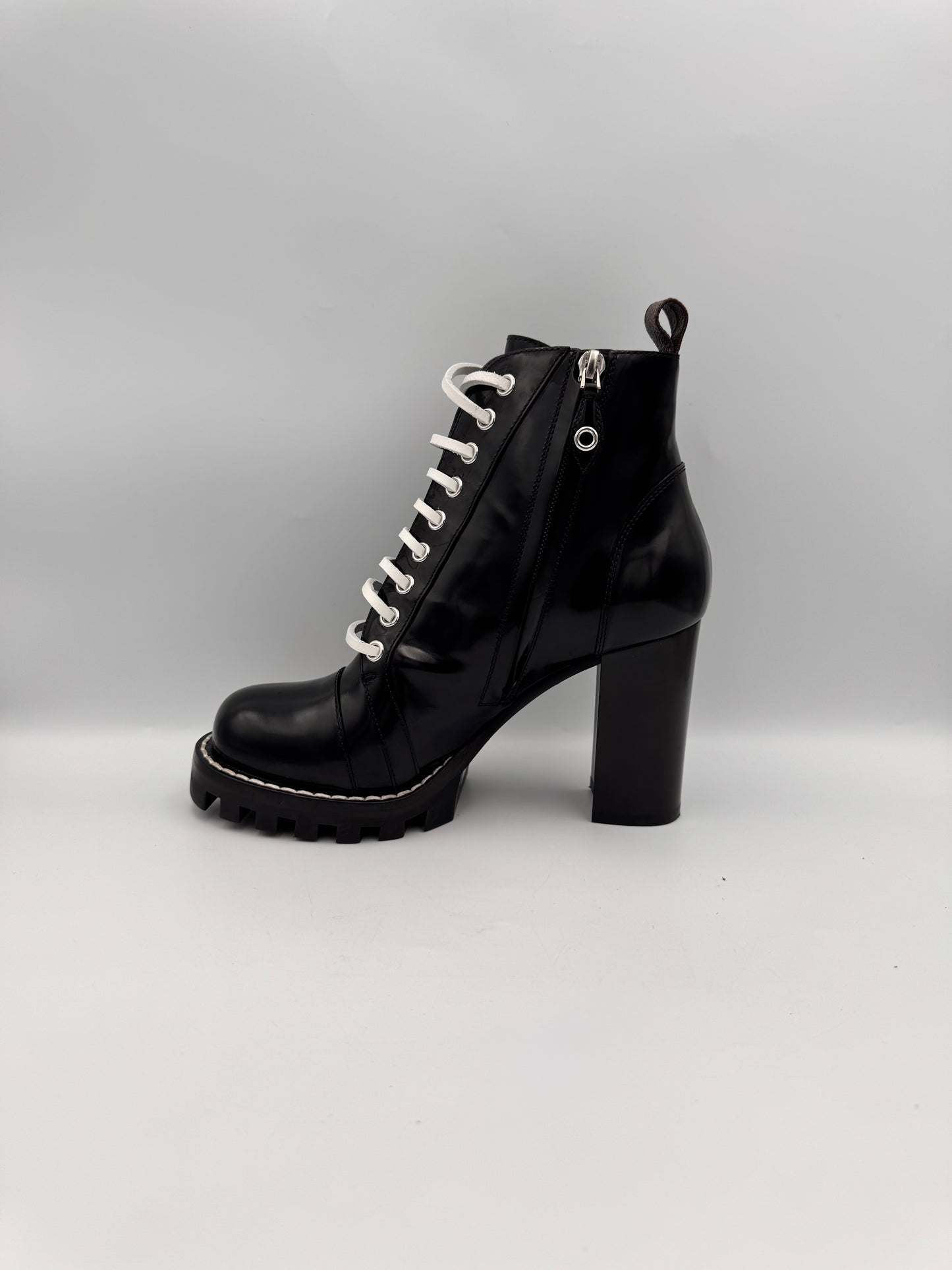Louis Vuitton Laced Chunky Heel Boots Size 38.5
