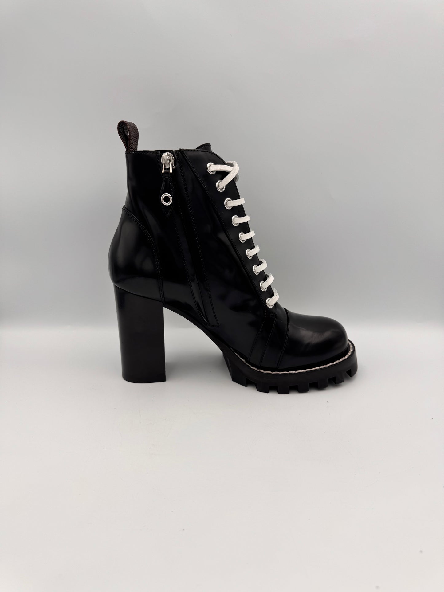 Louis Vuitton Laced Chunky Heel Boots Size 38.5