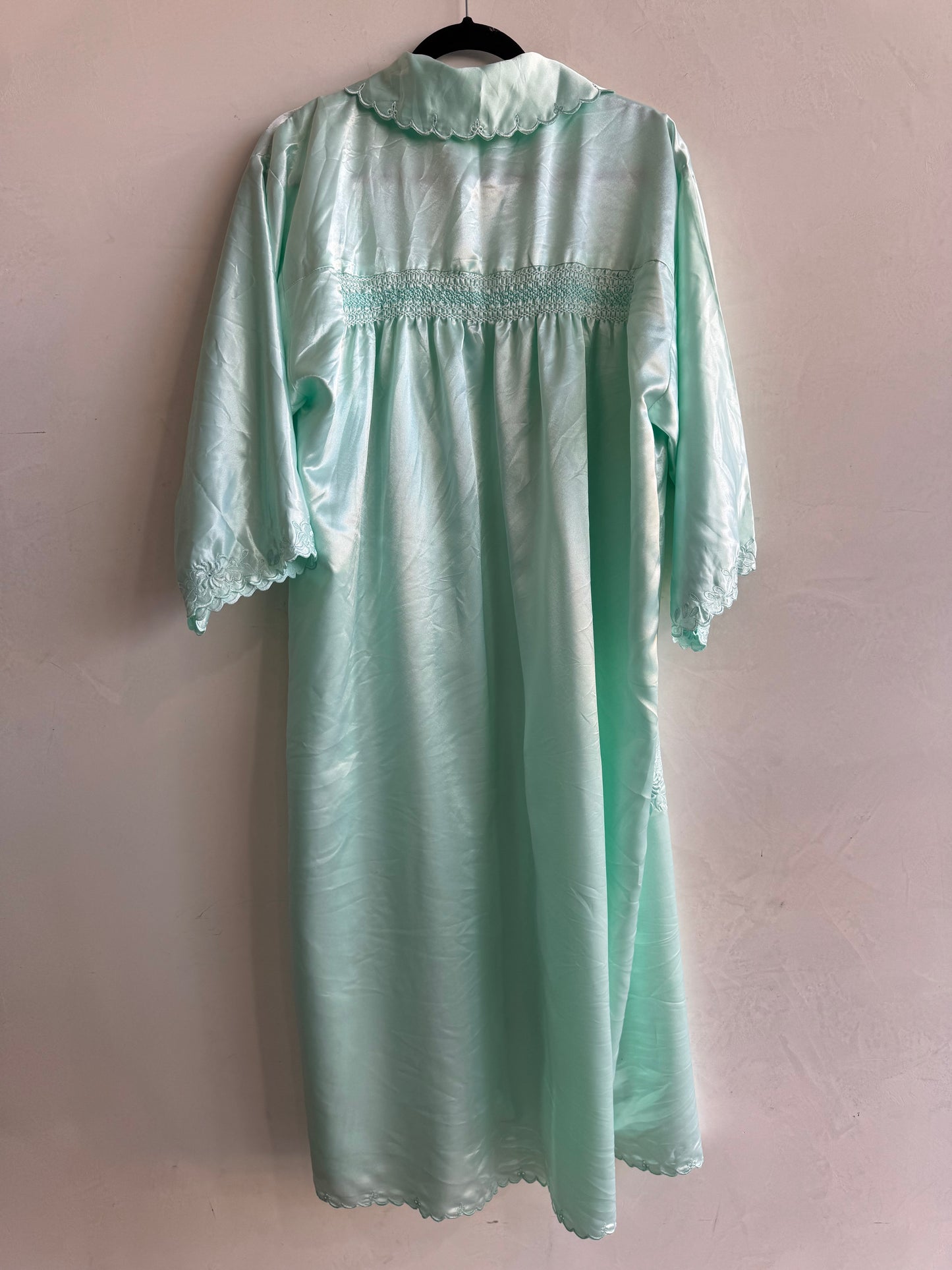 Mint green tone - size M