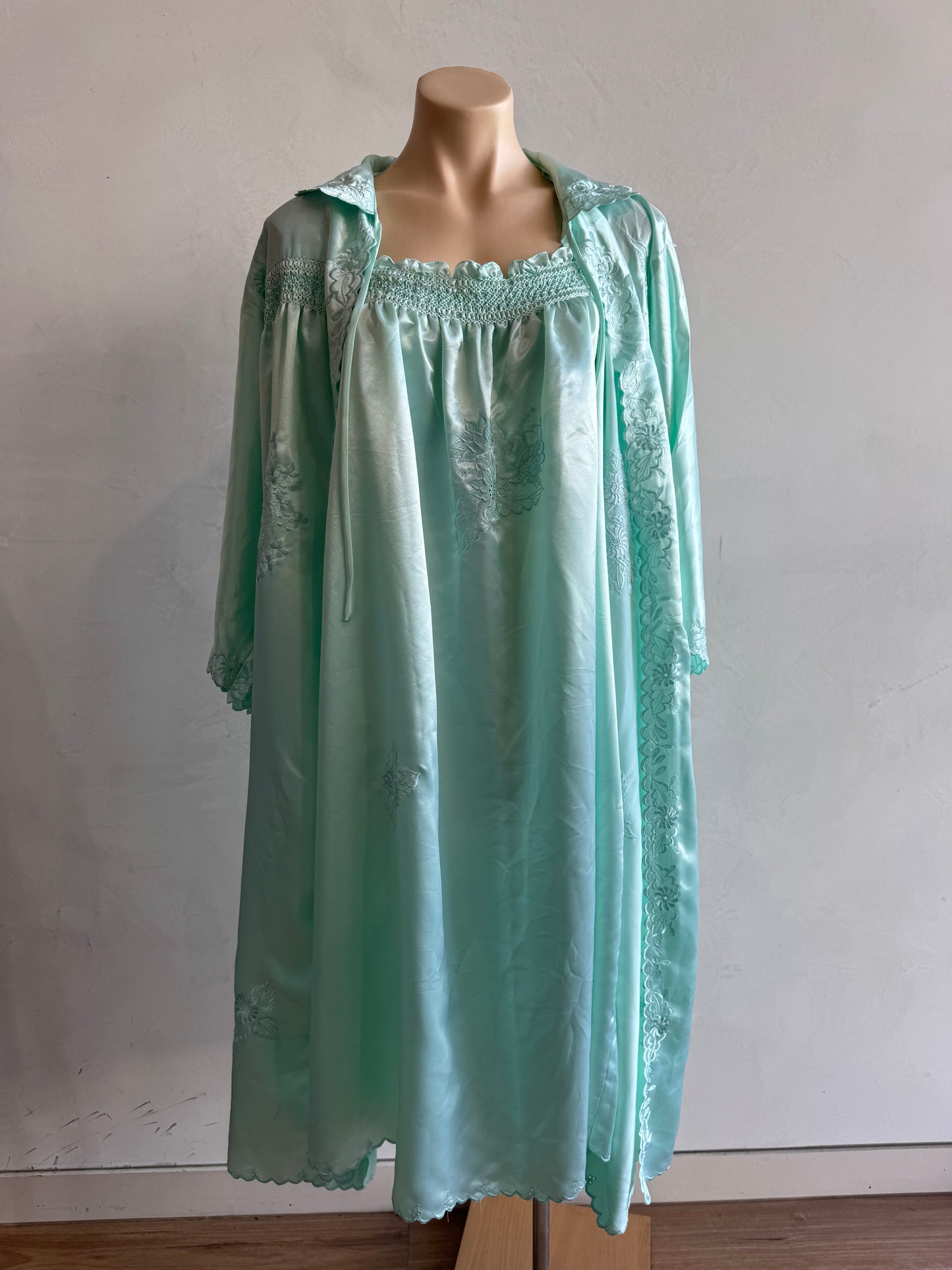Mint green night dress - size M