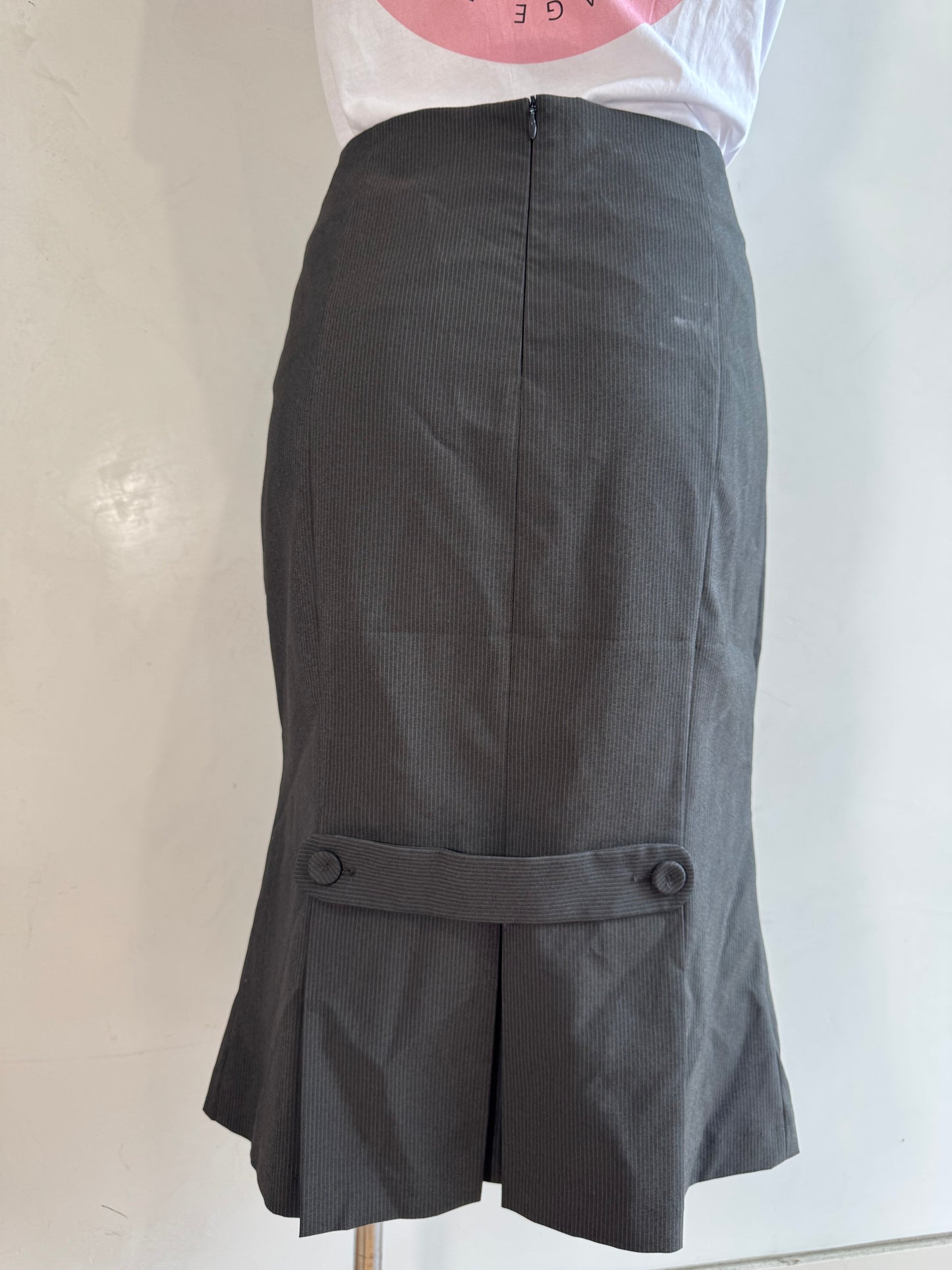 Vintage Cue Pinstripe Skirt - size 12