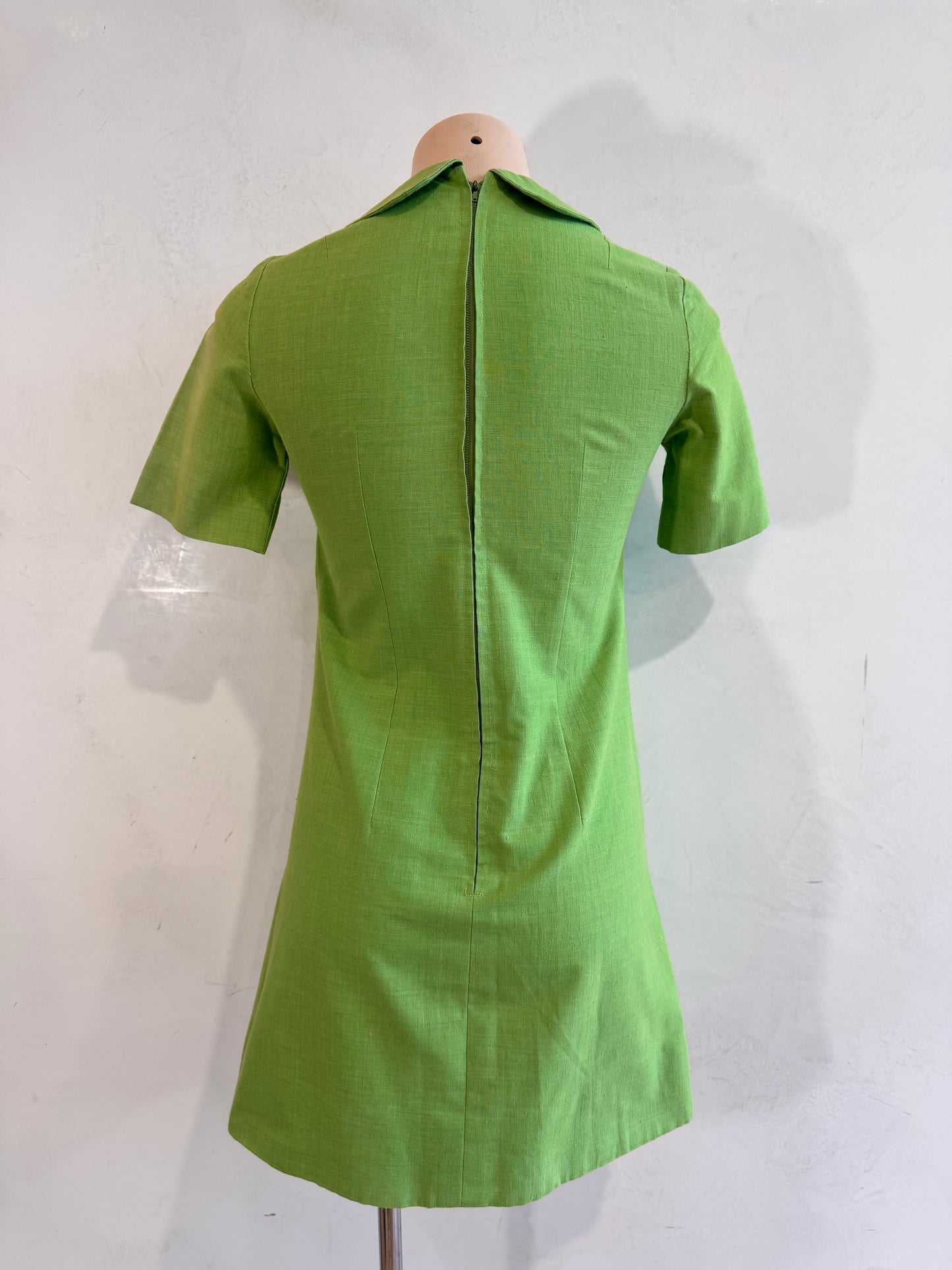 Retro Green Apple Mini Dress - size 8