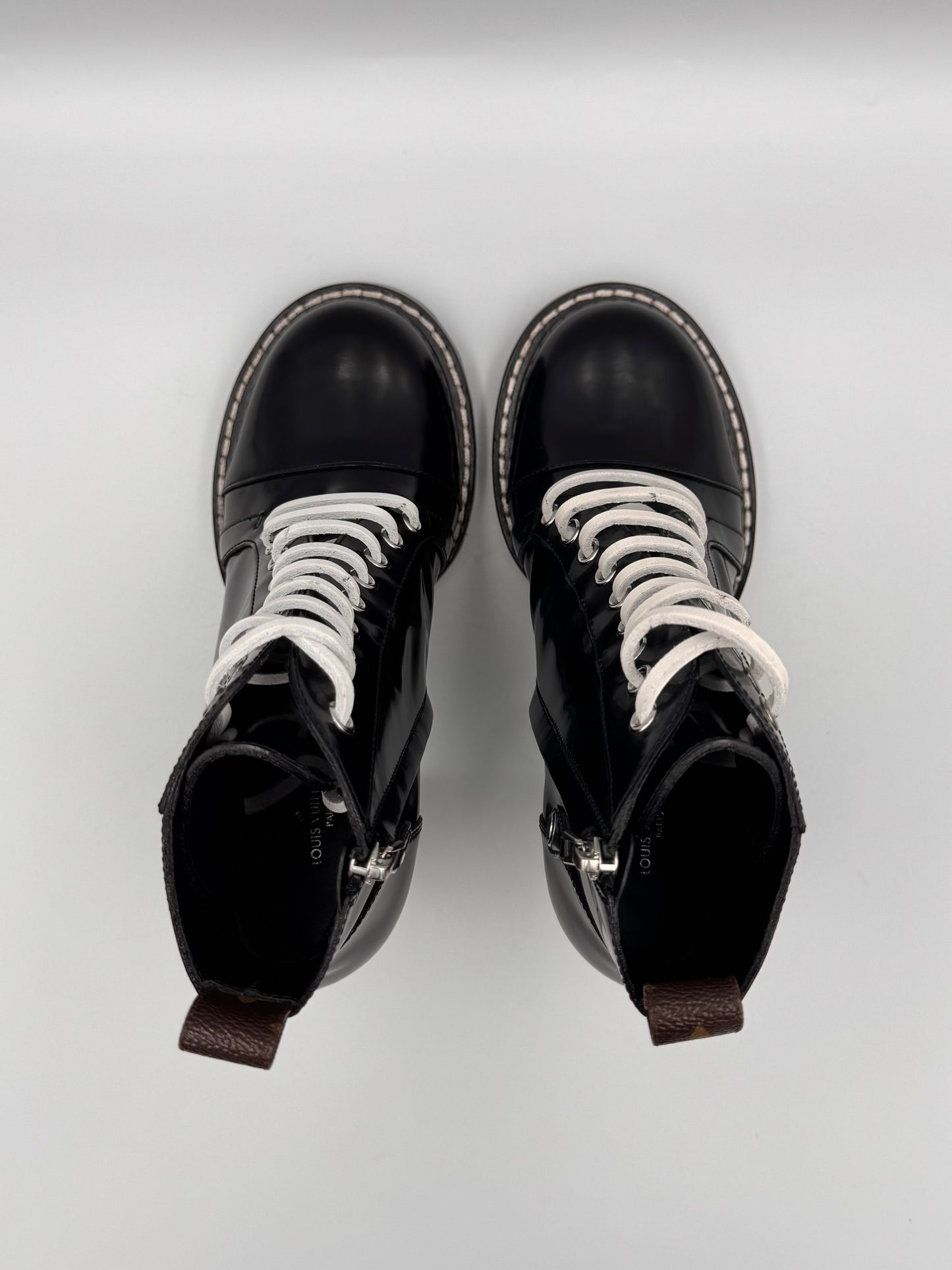 Louis Vuitton Laced Chunky Heel Boots Size 38.5