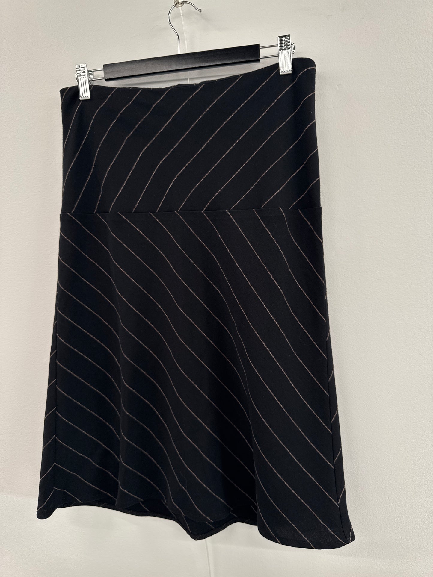 Review Striped Skirt - Size 10