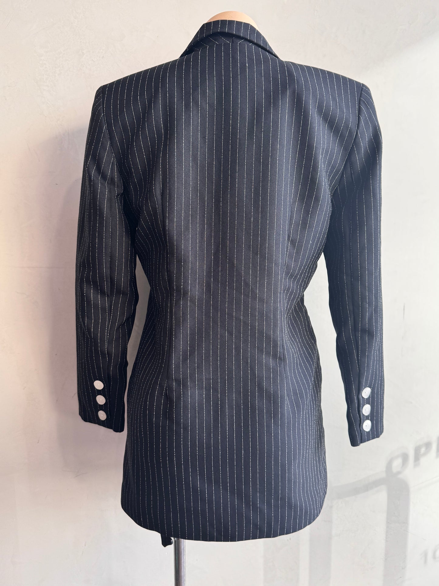 Vintage Ricki Reneeblack pinstriped blazer - size 10