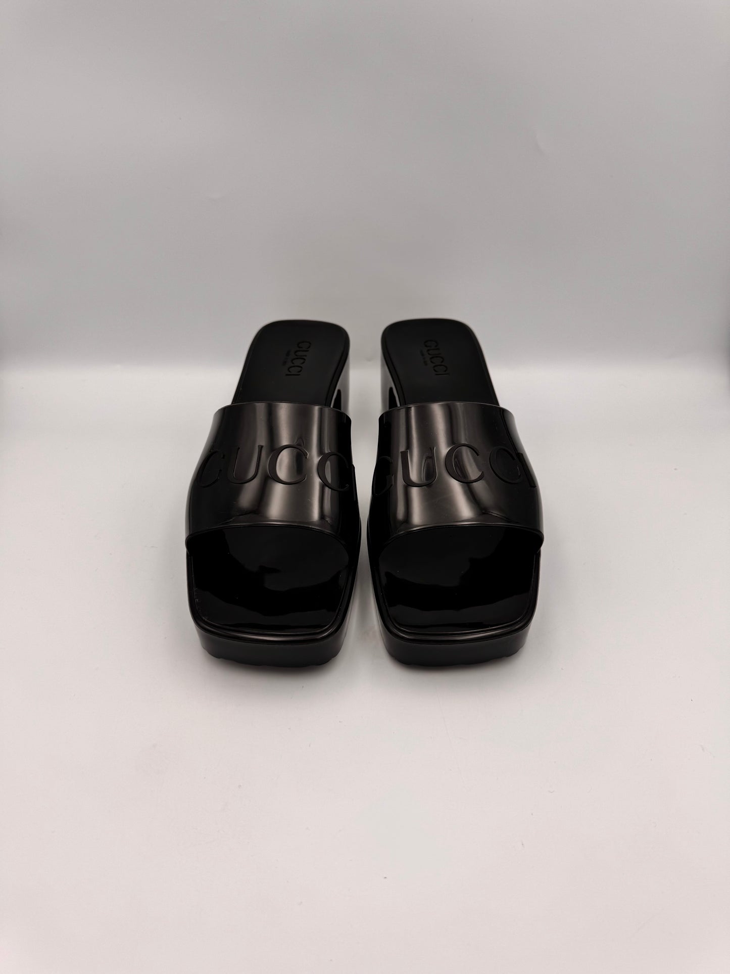 GUCCI Black Rubber Platform Sandals Size 39
