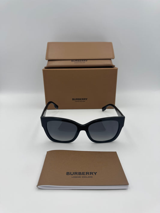 BURBERRY SUNGLASSES with Full Set