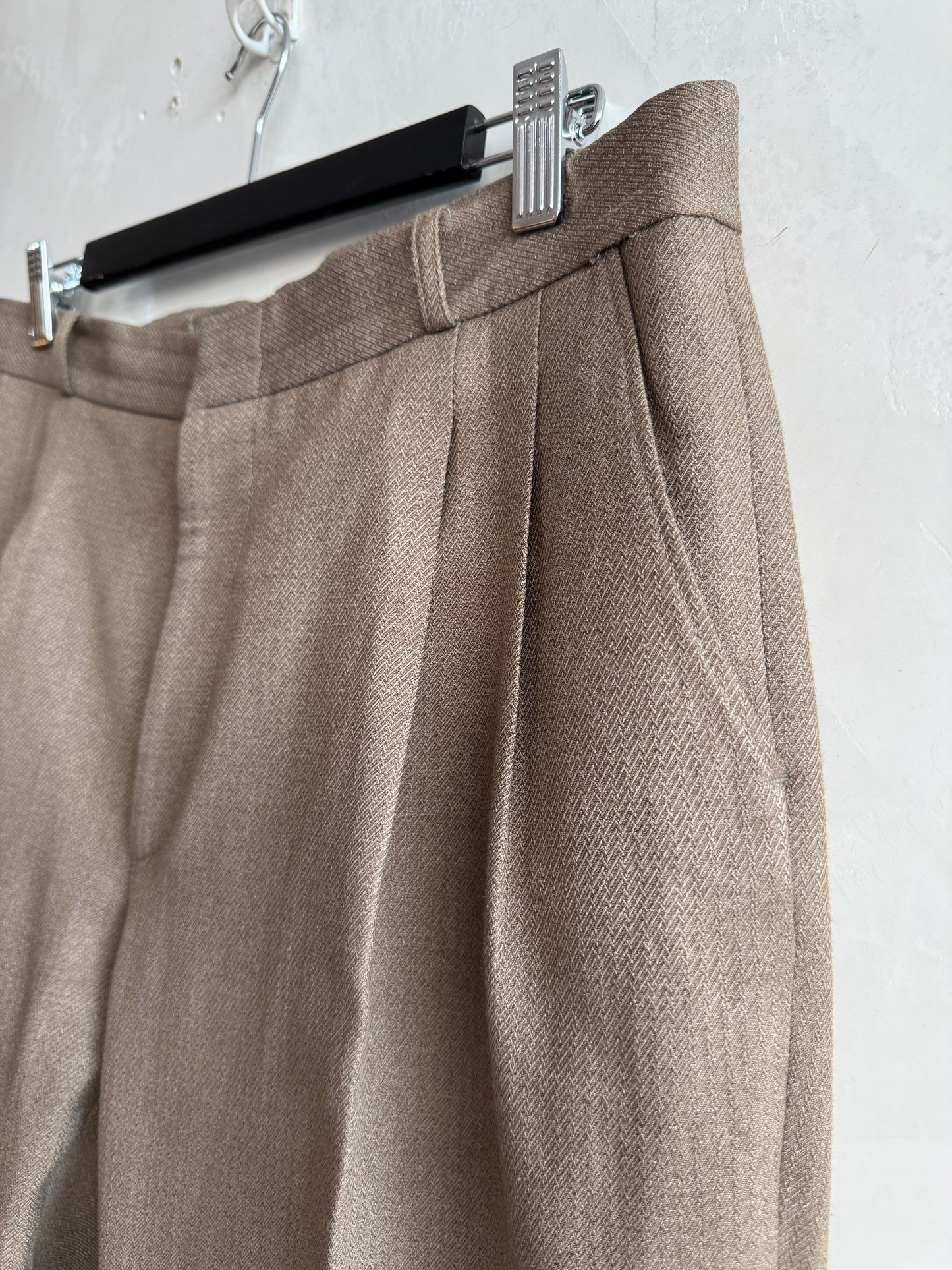 Vintage Bespoke beige pleated pants - size M