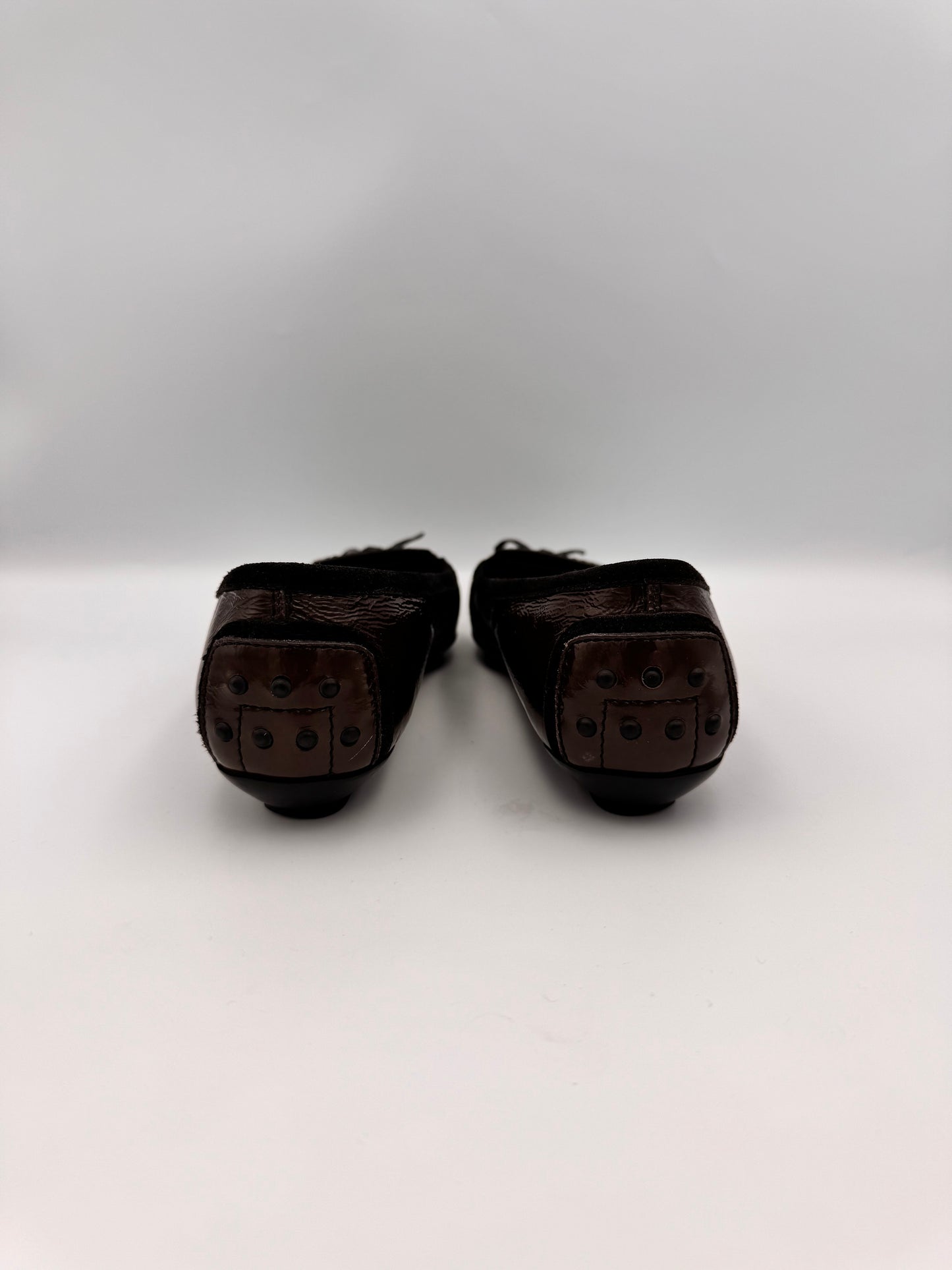 Tod’s Khaki Flats Size 36