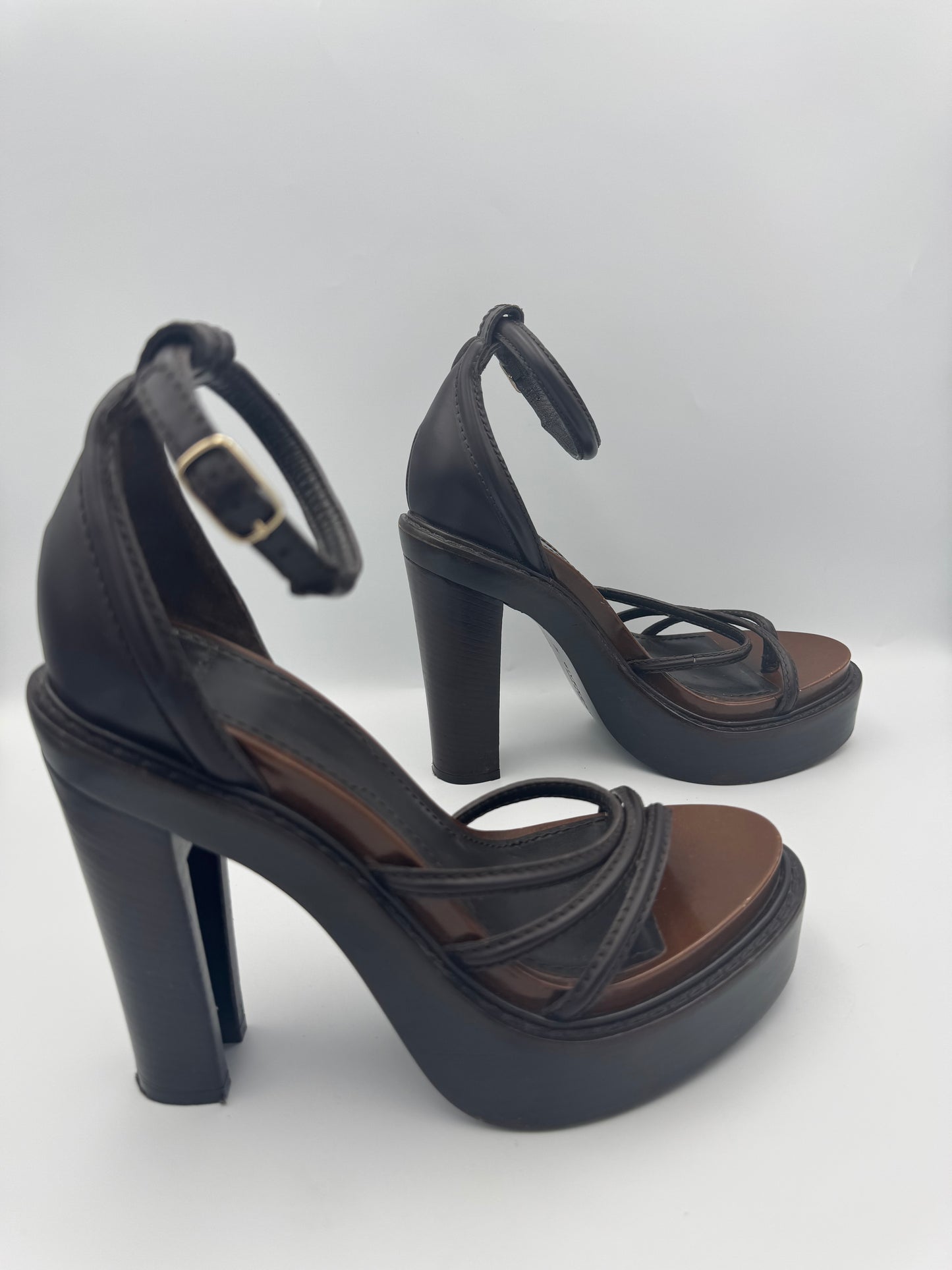 GIVENCHY SANDALS size 40