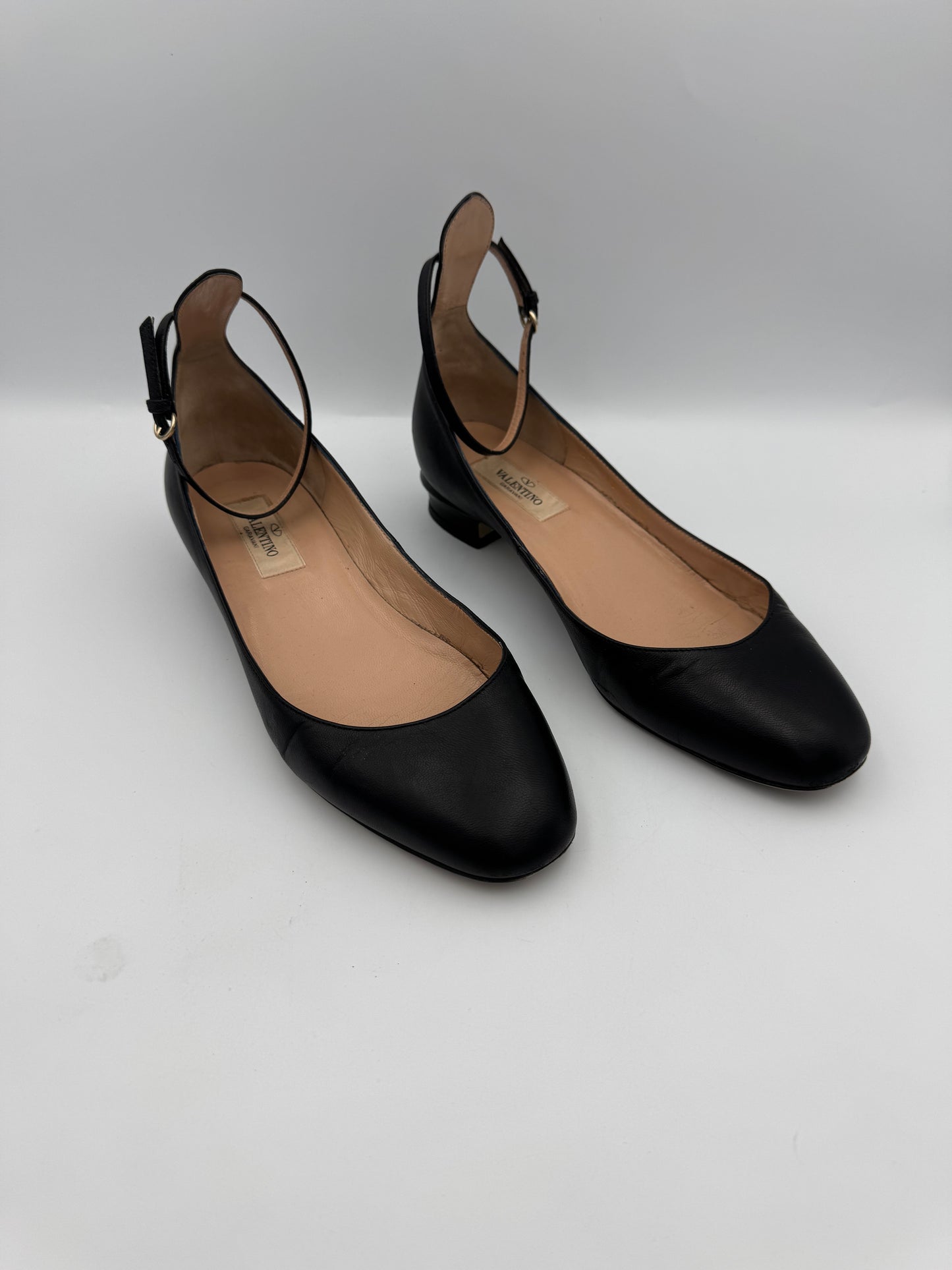 VALENTINO Black Leather Tango Ankke Cuff Flats Size 37