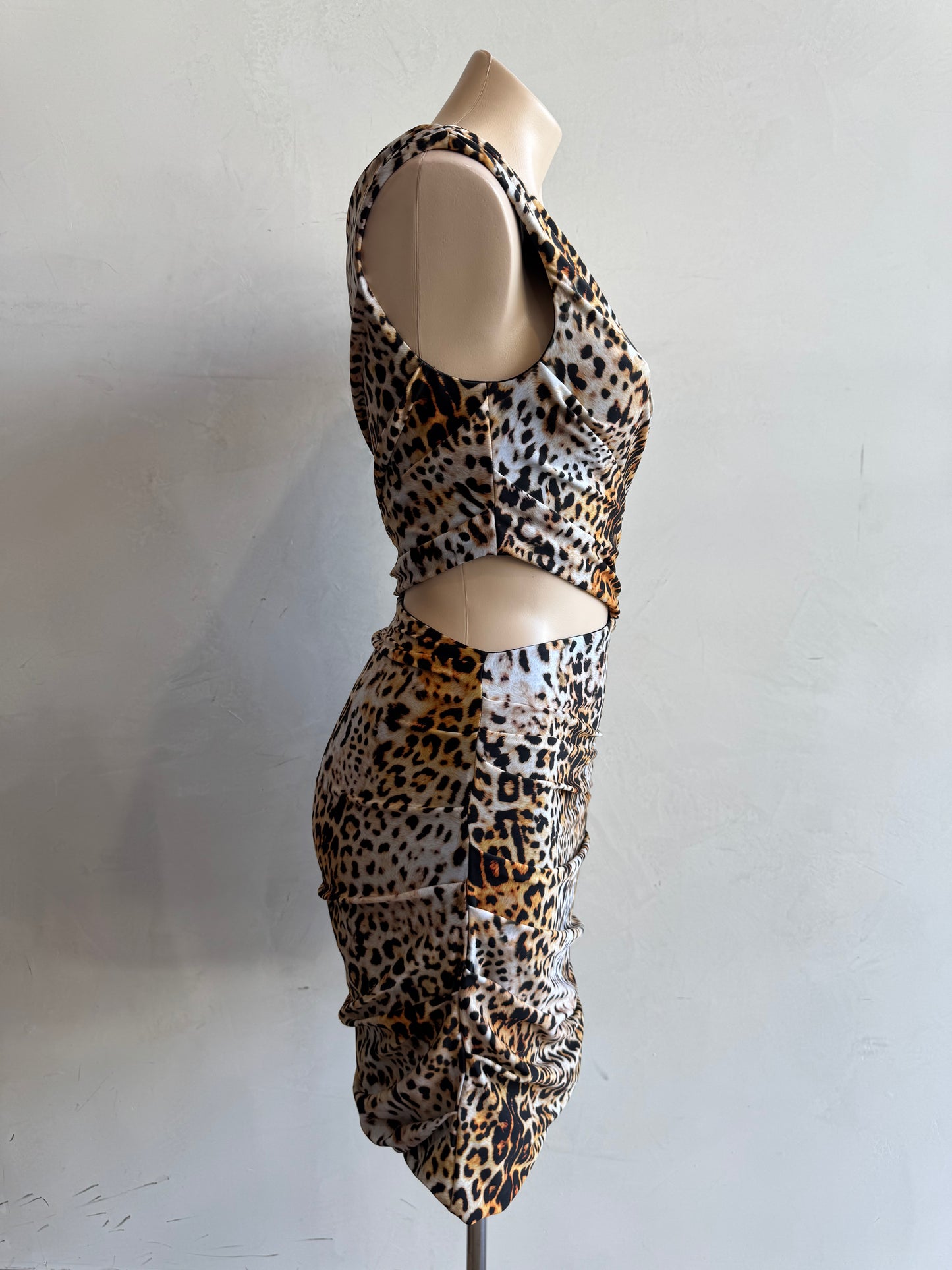 Halpern Leopard Print One Shoulder Dress - size 36