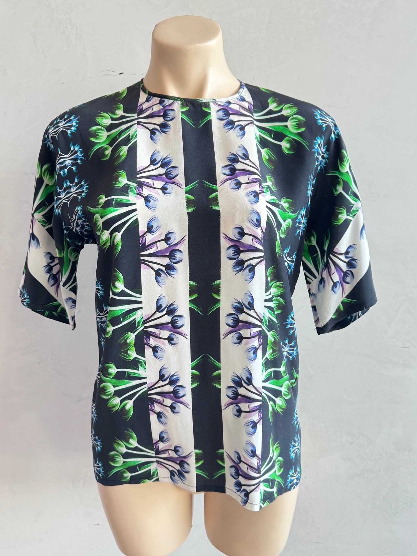 Lisa Ho Silk Print Blouse - size 10