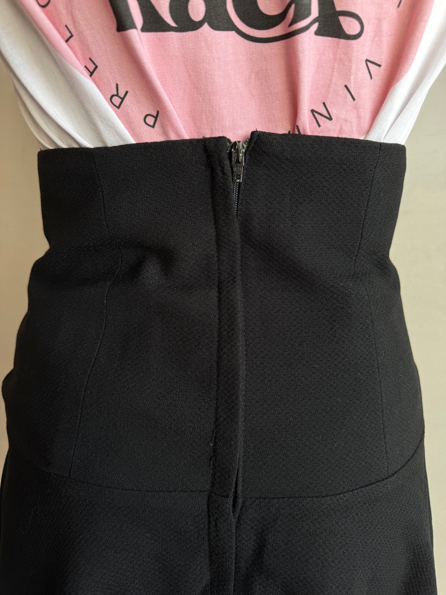 Vintage Zone black high waisted wool Skirt - size S