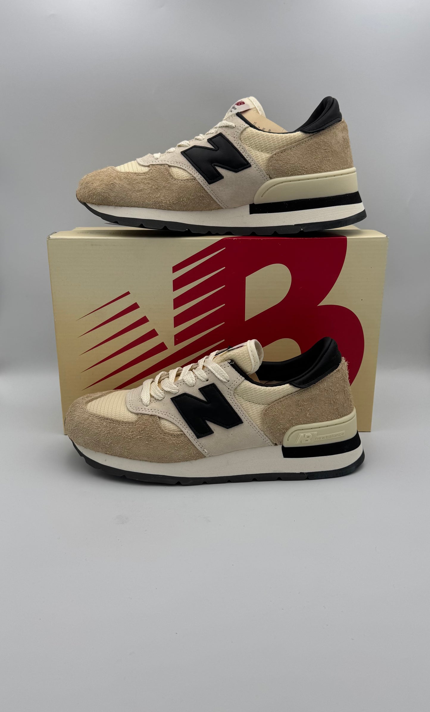 New Balance Teddy Santis 990v2 (40.5)