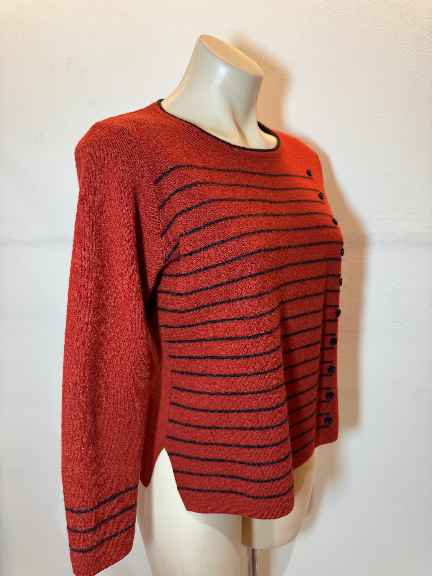 La Dame Rust Knit with Buttons - size M/L