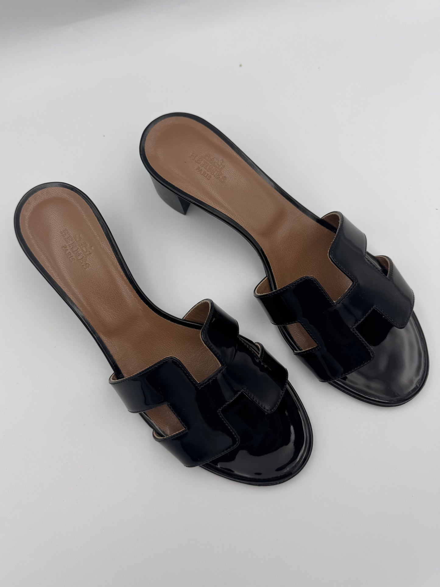 HERMES Oasis Black Sandal Size 37