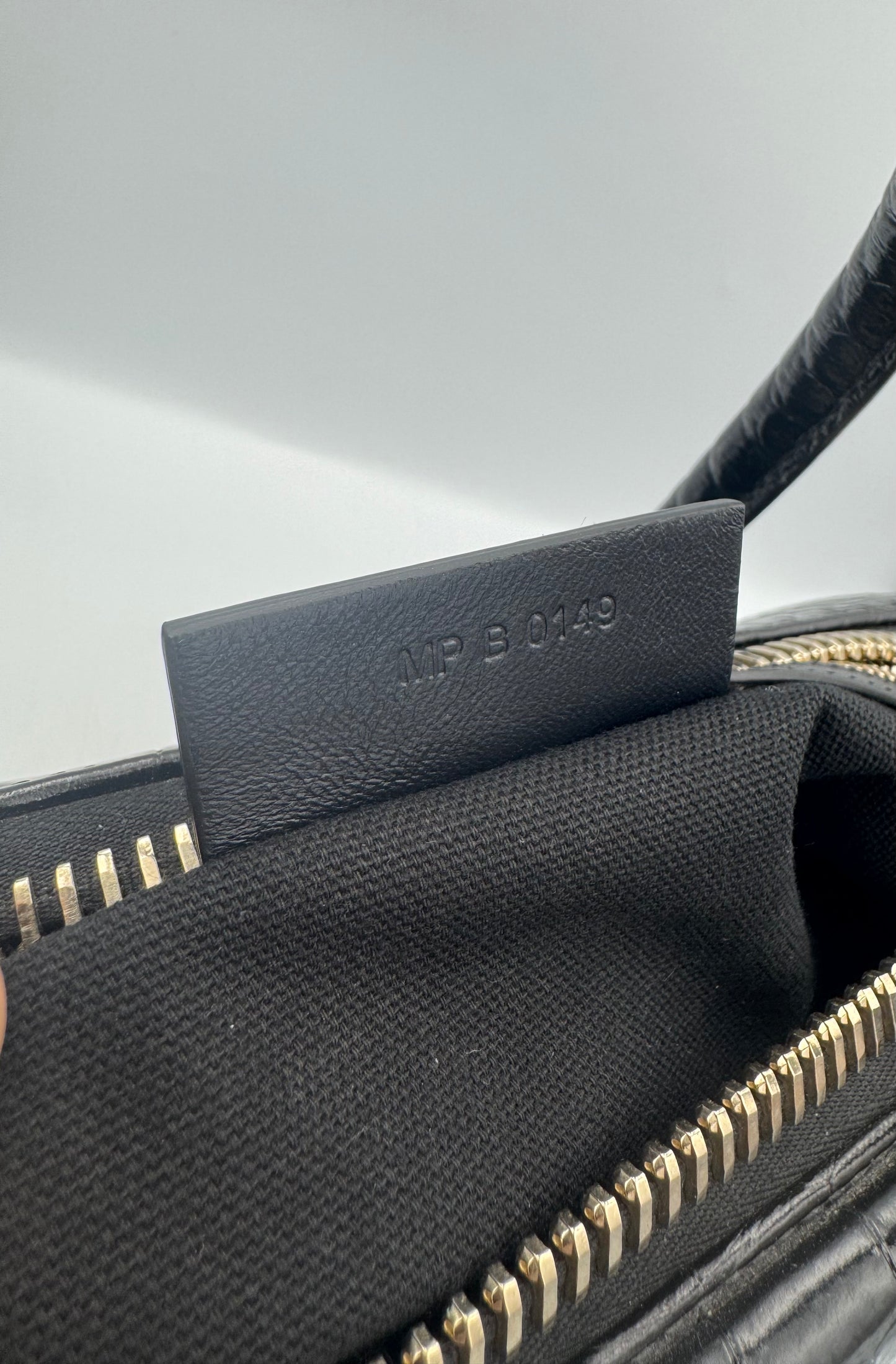 GIVENCHY ANTIGONA Bag Size Small