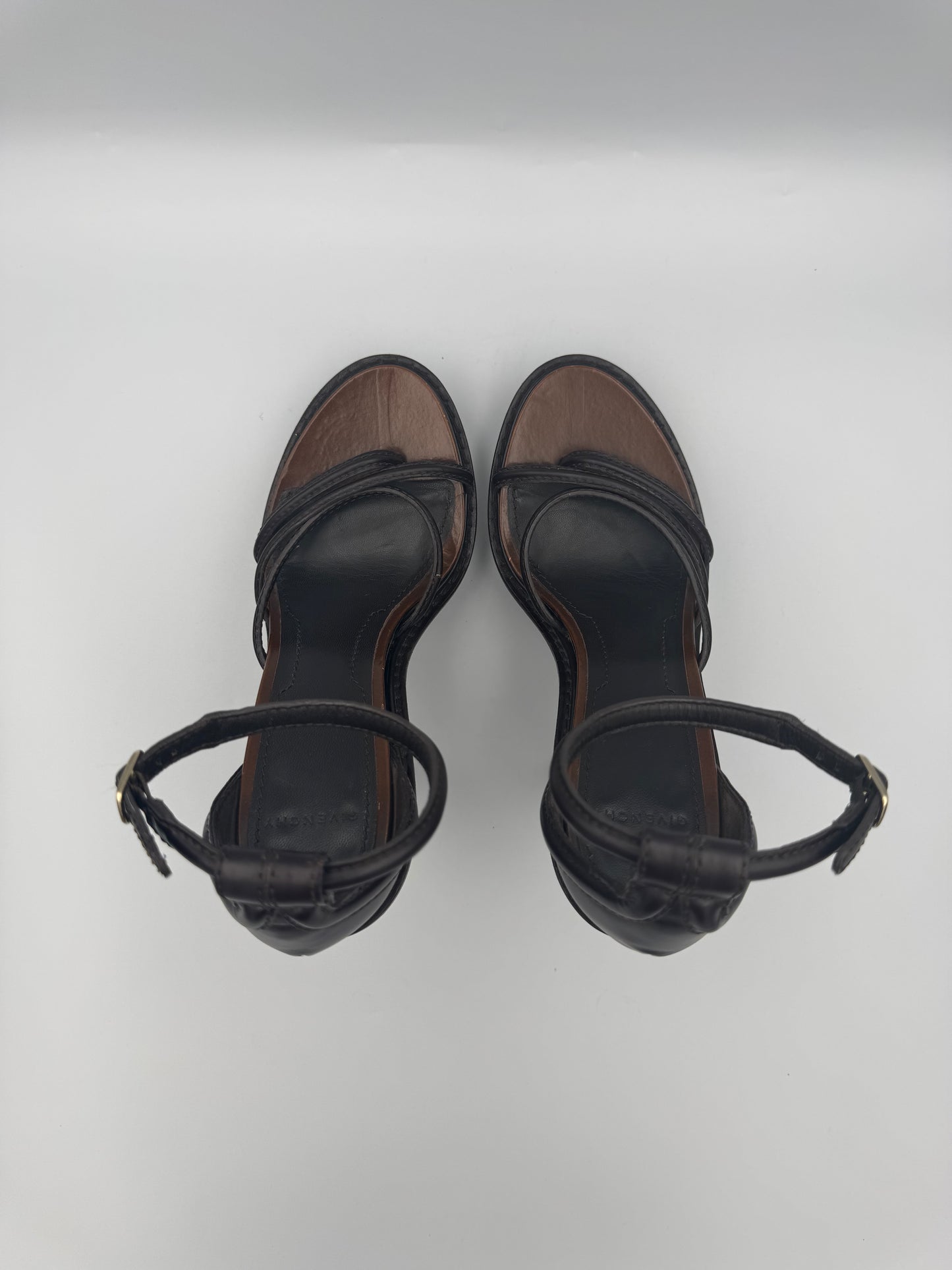 GIVENCHY SANDALS size 40