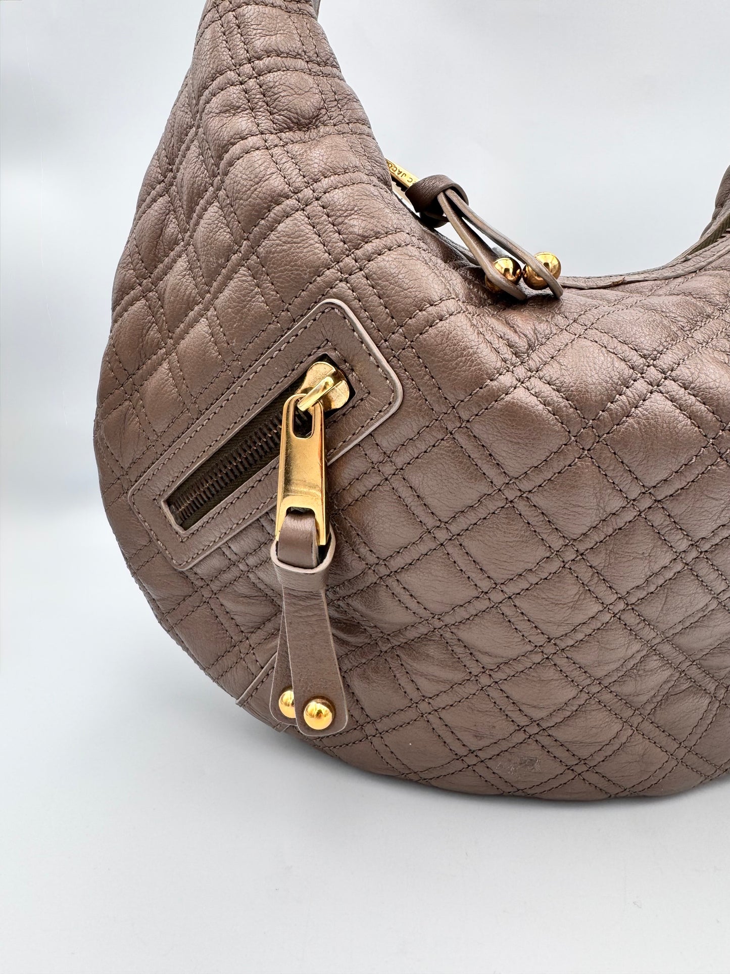 MARC JACOBS Hobo Banana Calf Leather Bag in Mouse
