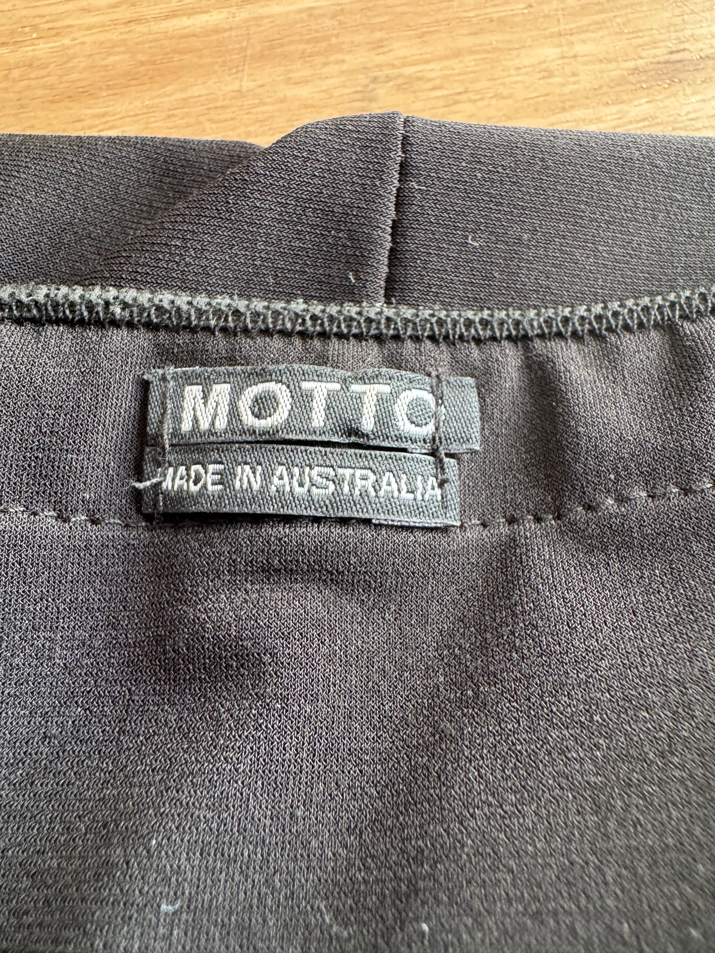 Motto black long vest - size S