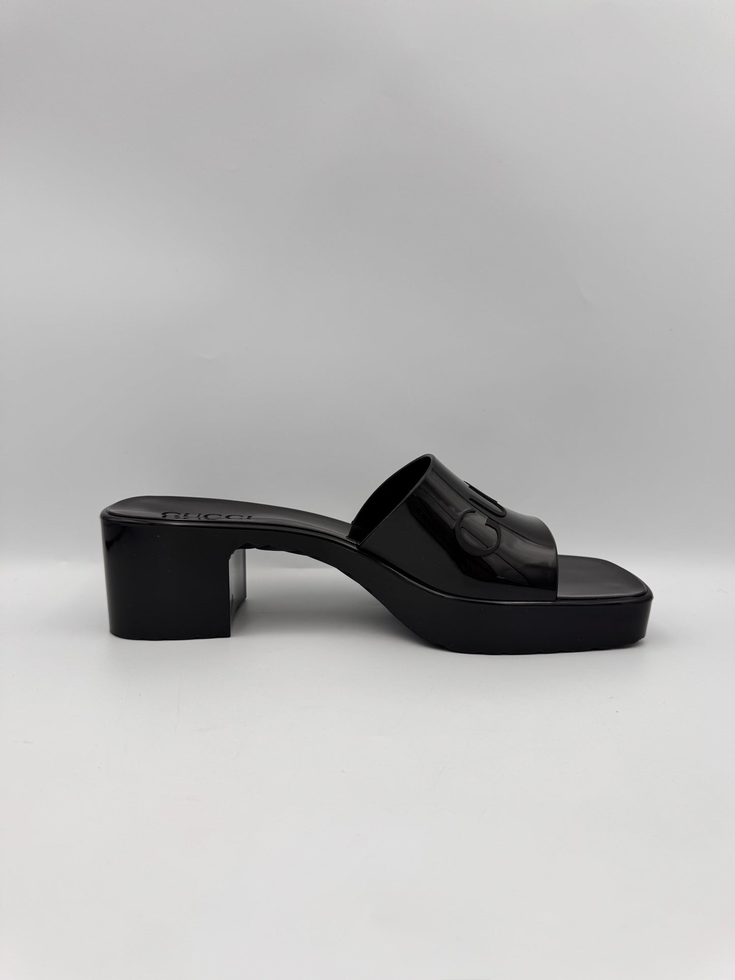 GUCCI Black Rubber Platform Sandals Size 39