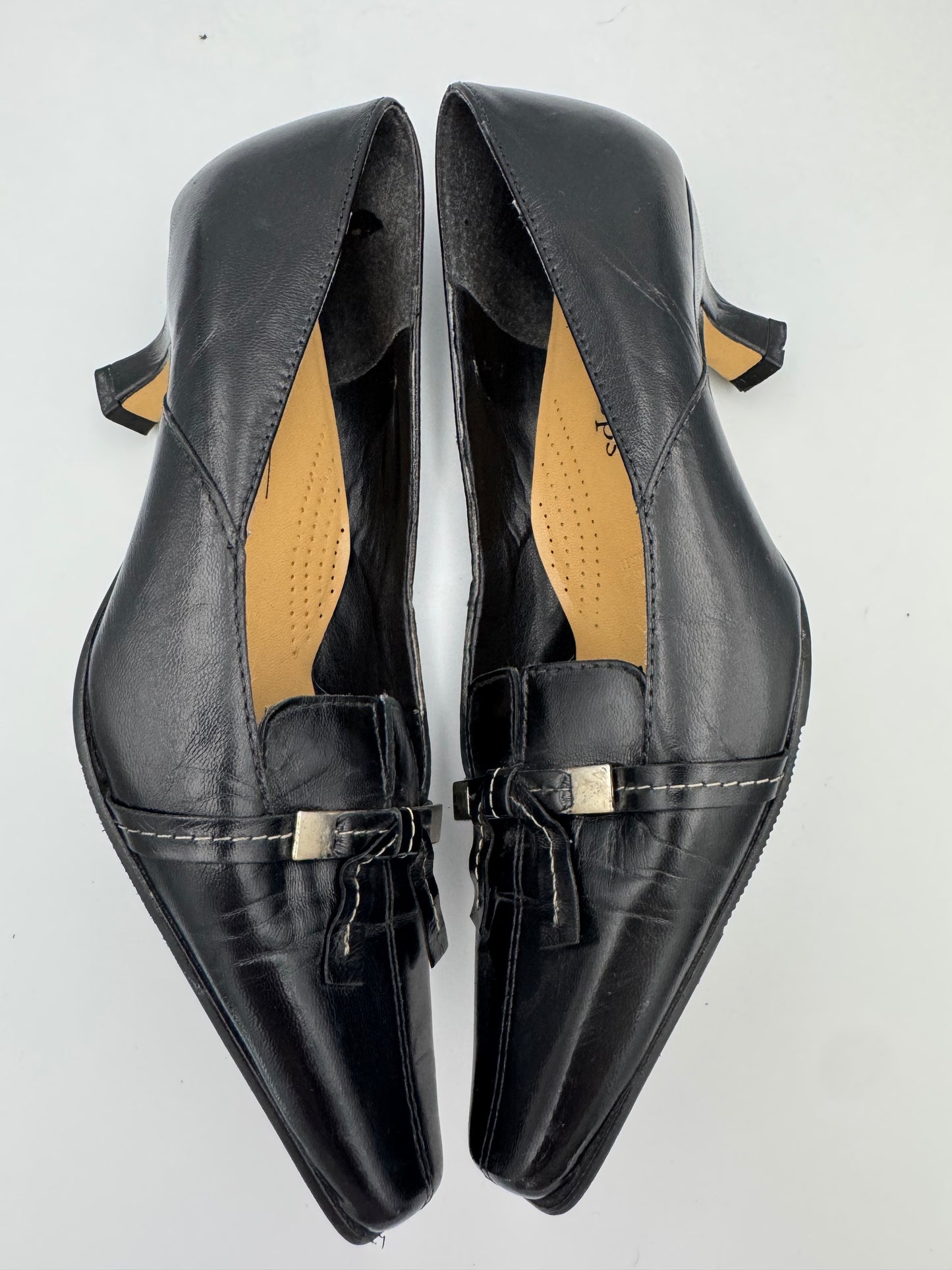 Vintage Easy Steps Black Pumps - size 7
