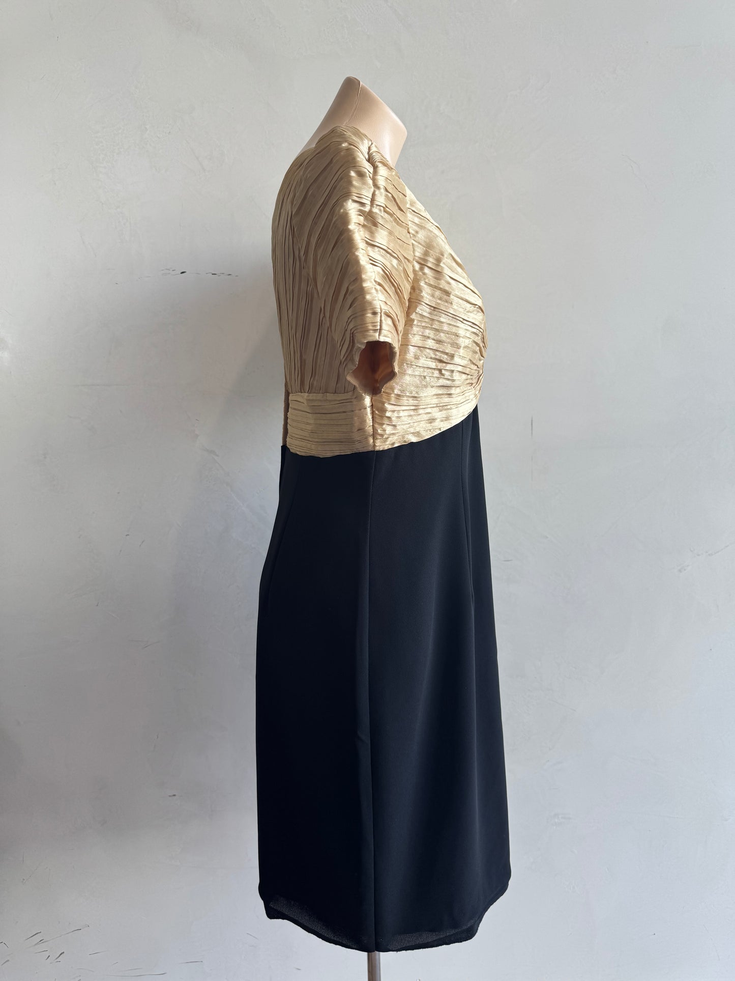 Vintage Mr. K & Co. Gold trim evening dress - size L