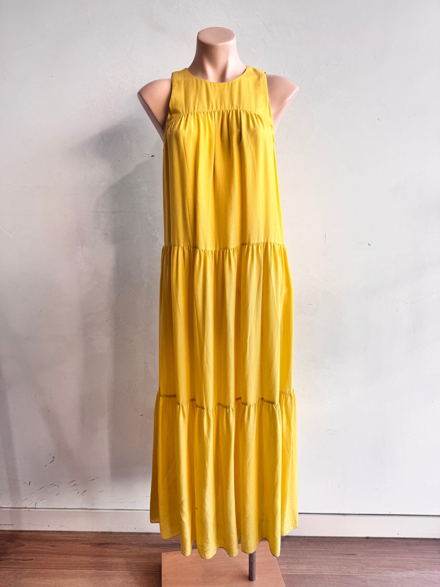 Witchery Maxi Yellow Dress - size 8