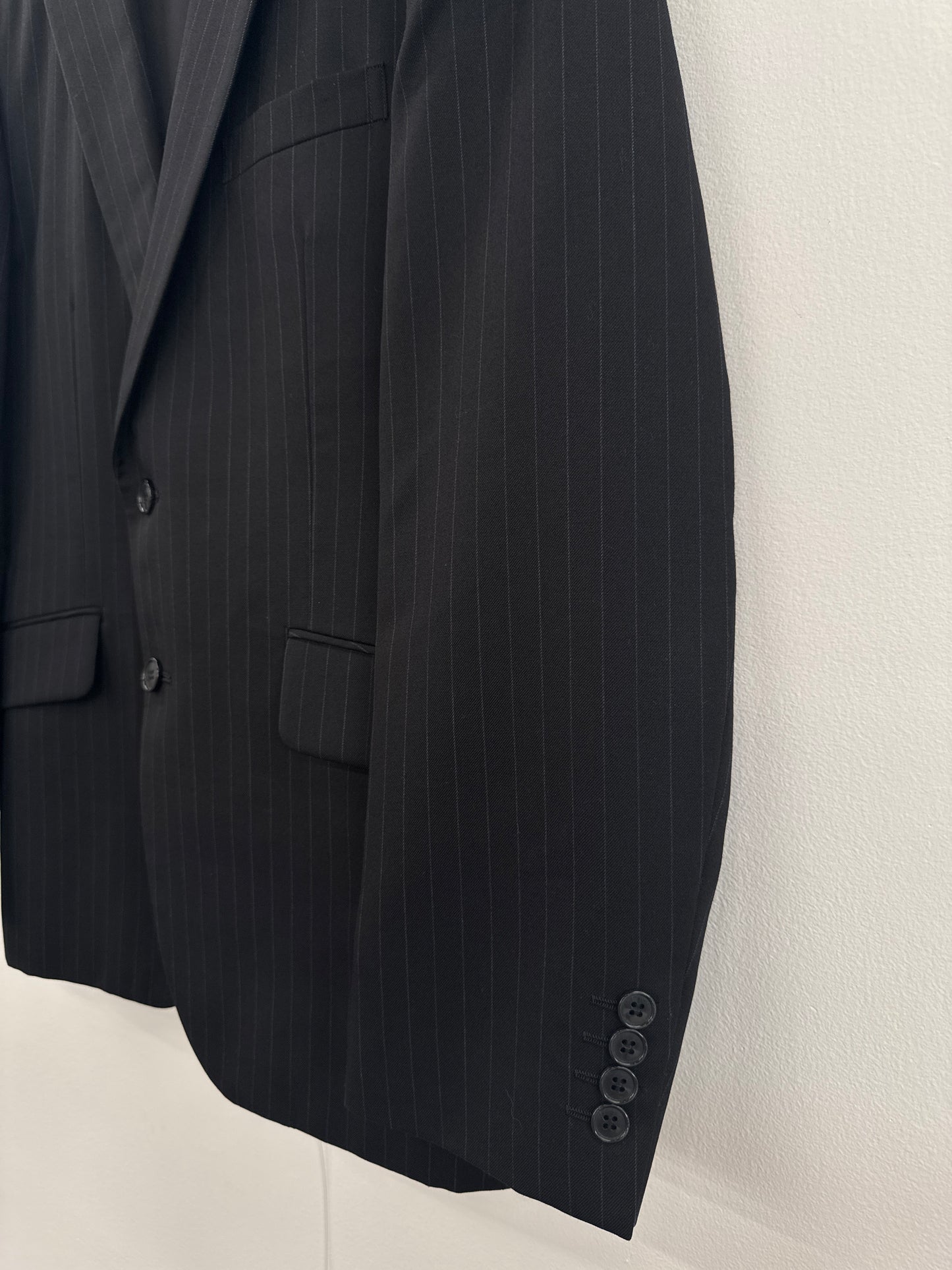 YUZAWAYA Black Striped Blazer S/B - Size M/L