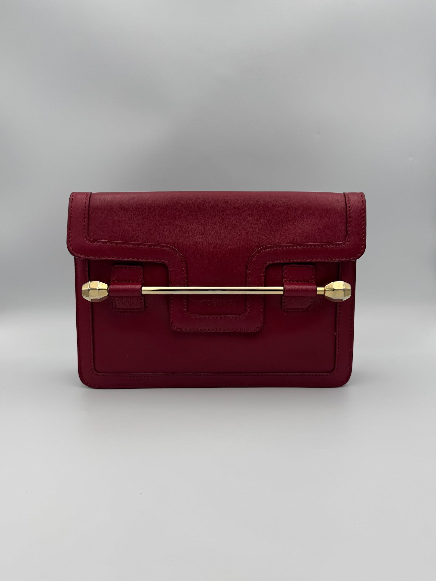 VIKTOR & ROLF CLUTCH RED