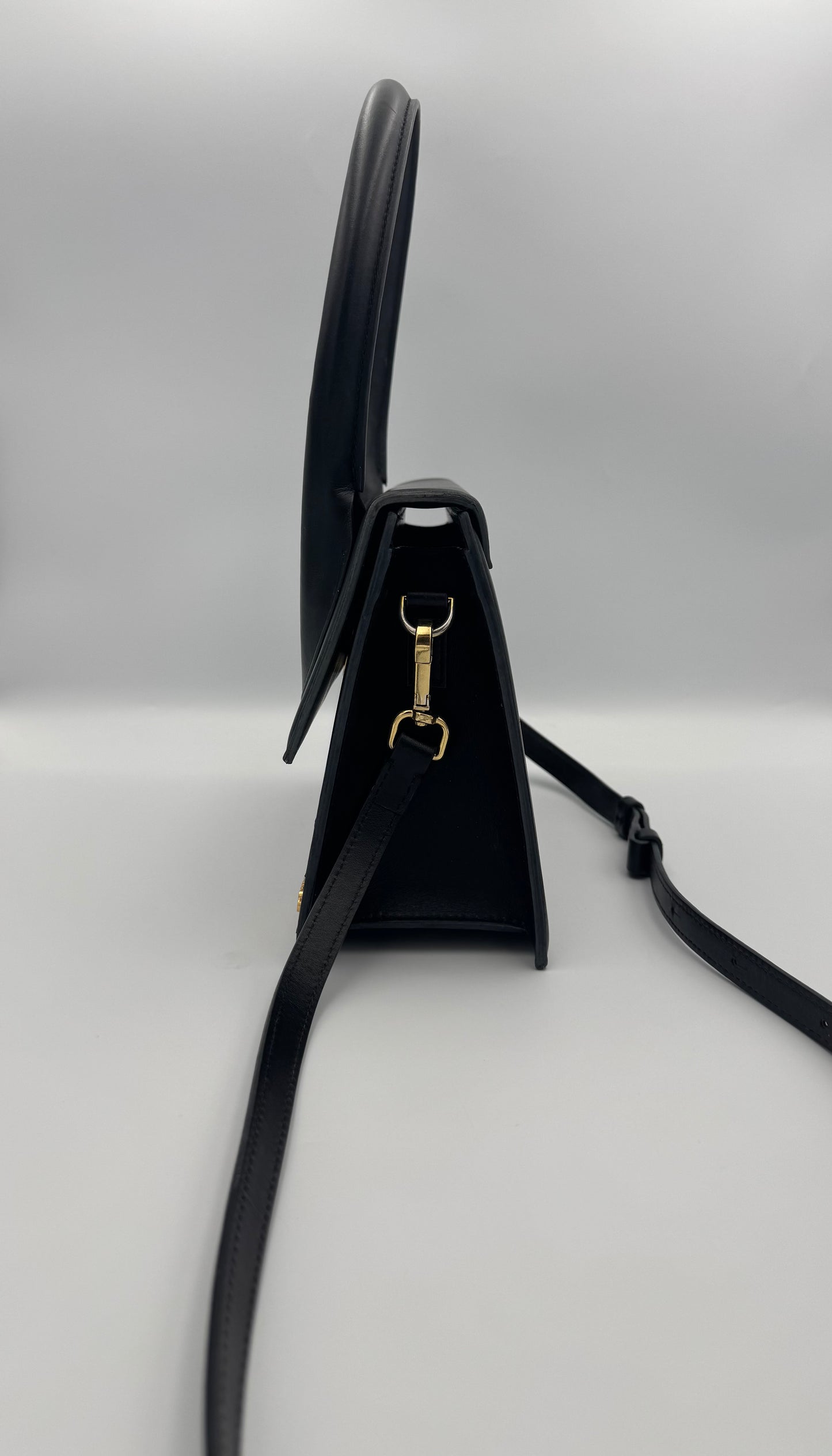 JACQUEMUS Le Grand Chiquito