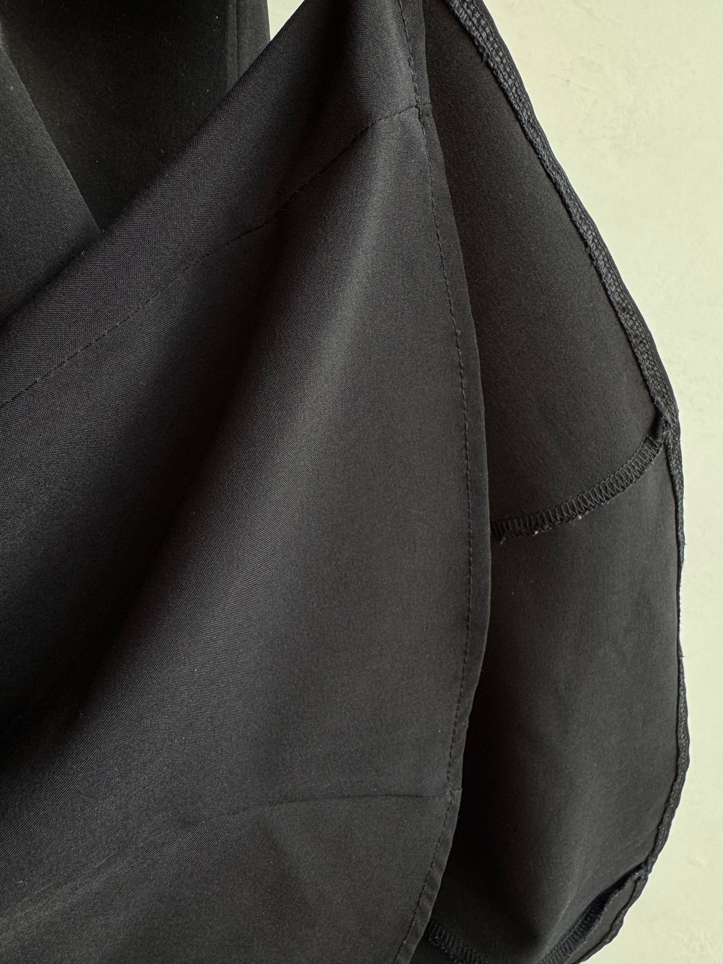 Vintage black maxi skirt - size M