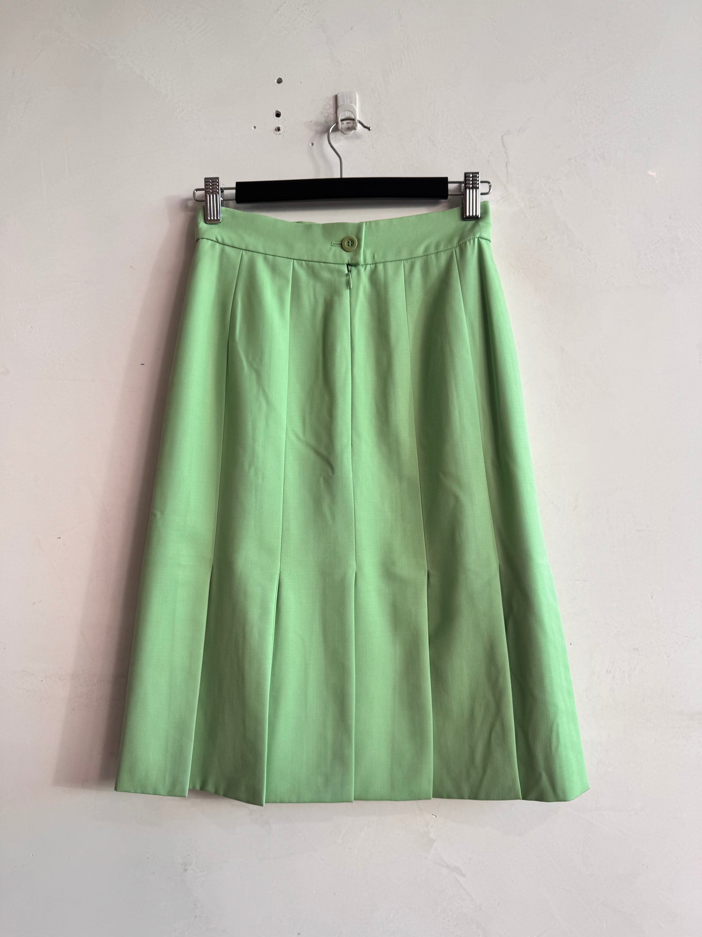 Vintage Apple Green Pleated Skirt - size XS