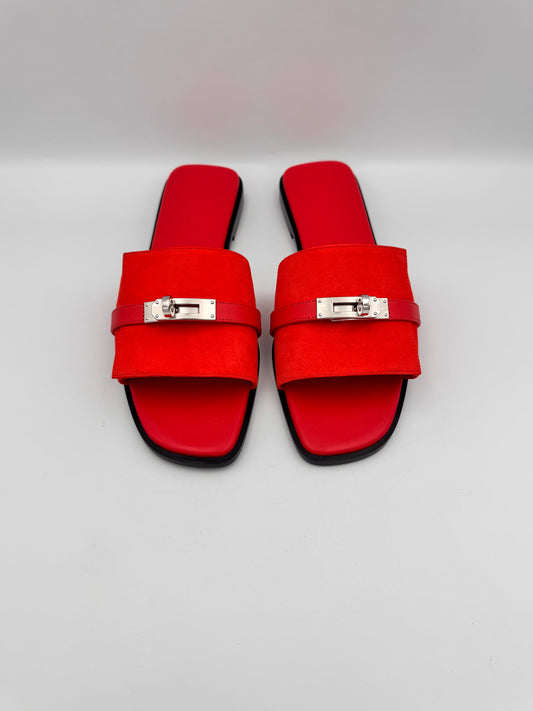 HERMÈS Giulia Red Sandals
